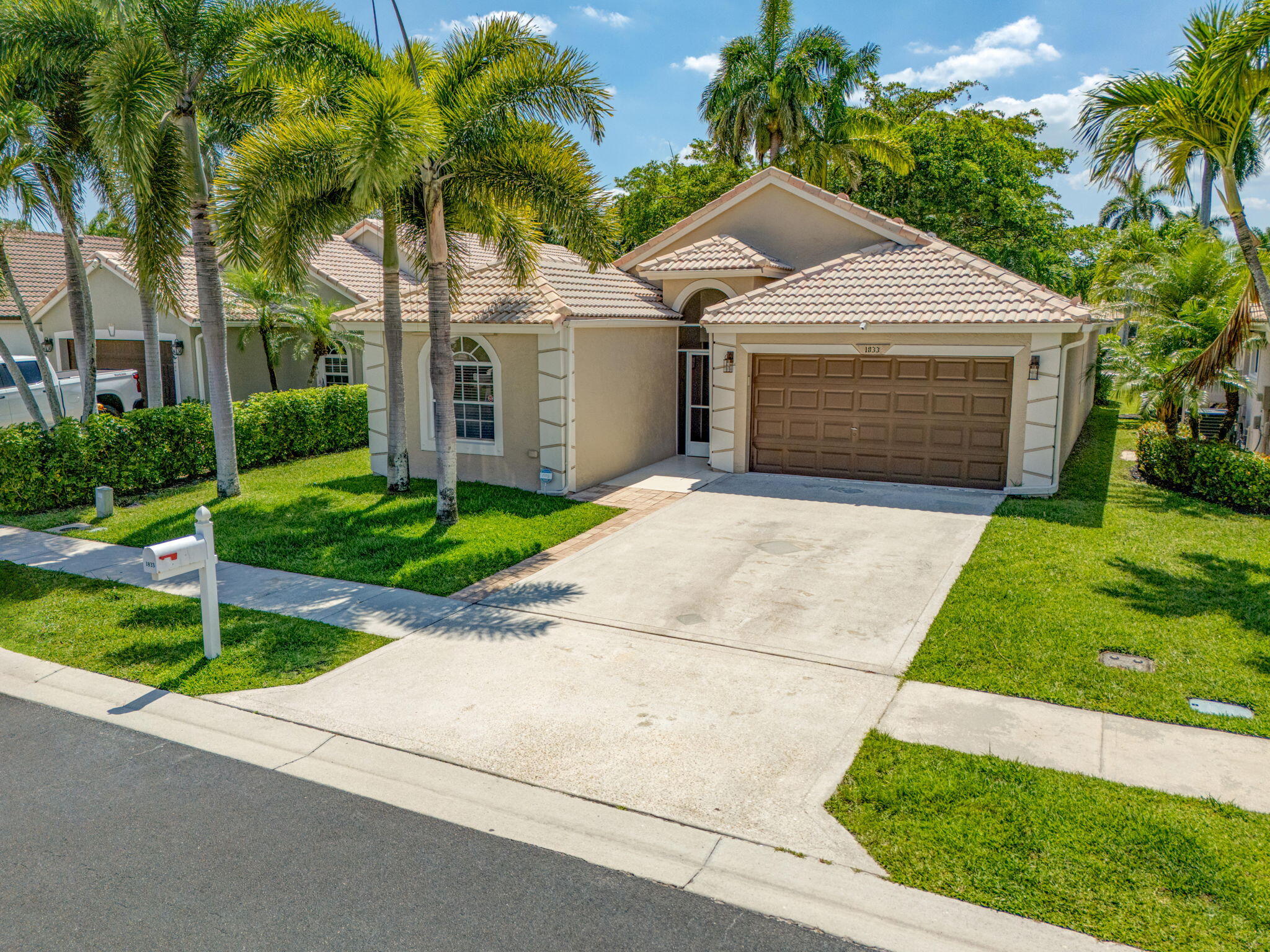 1833 Barnstable Road, Wellington, Palm Beach County, Florida - 3 Bedrooms  
2 Bathrooms - 