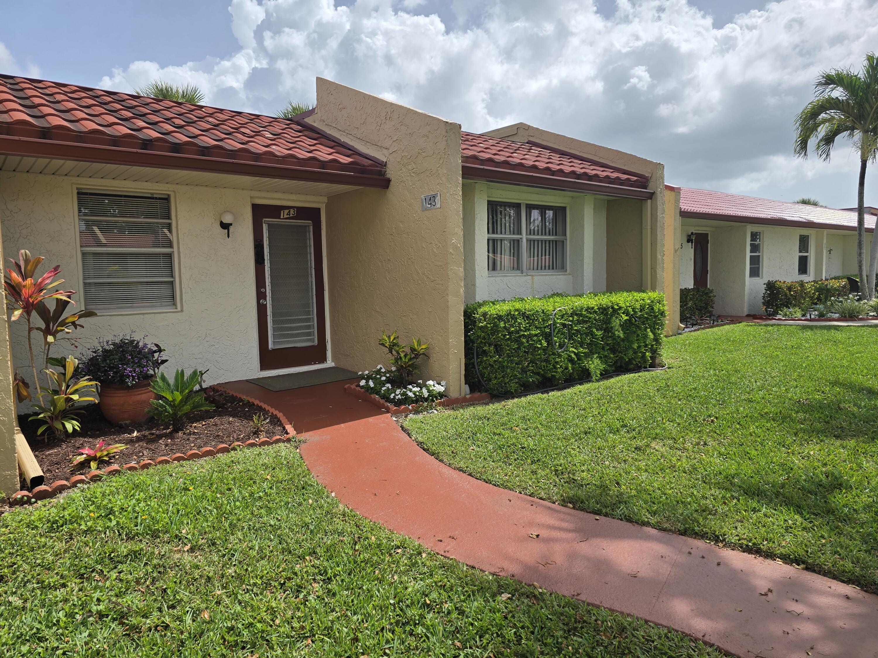 Property for Sale at 143 Lake Barbara Drive, West Palm Beach, Palm Beach County, Florida - Bedrooms: 2 
Bathrooms: 2  - $168,500