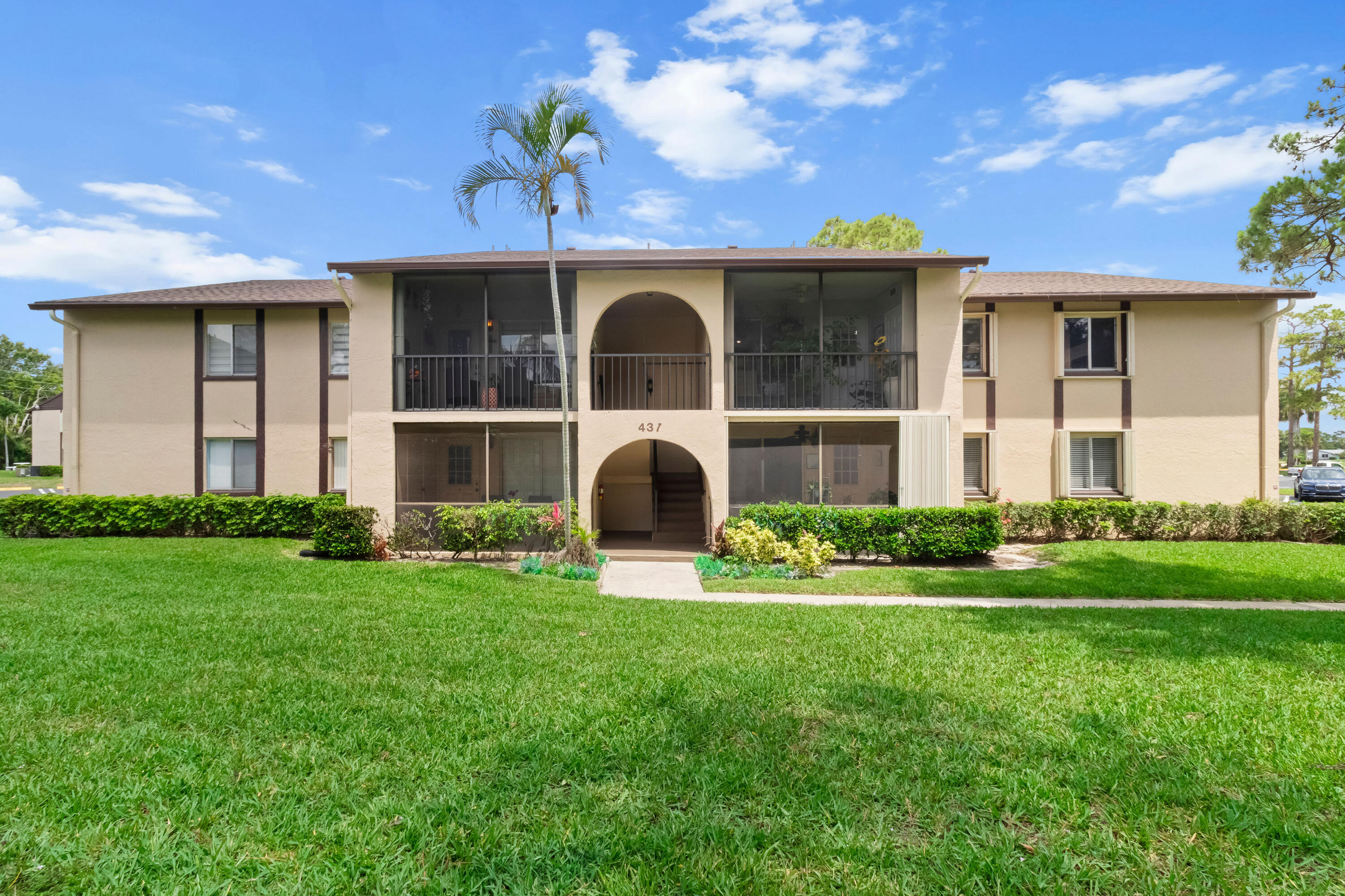 Property for Sale at 437 Pine Glen Lane B-2, Greenacres, Palm Beach County, Florida - Bedrooms: 2 
Bathrooms: 2  - $190,000