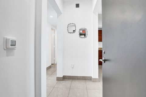 Tiny photo for 2641 N Flamingo Rd Rd #2105n, Sunrise, FL 33323 (MLS # RX-11119187)