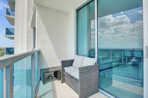 Tiny photo for 2641 N Flamingo Rd Rd #2105n, Sunrise, FL 33323 (MLS # RX-11119187)