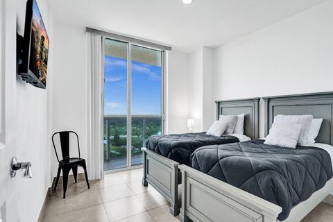 Tiny photo for 2641 N Flamingo Rd Rd #2105n, Sunrise, FL 33323 (MLS # RX-11119187)