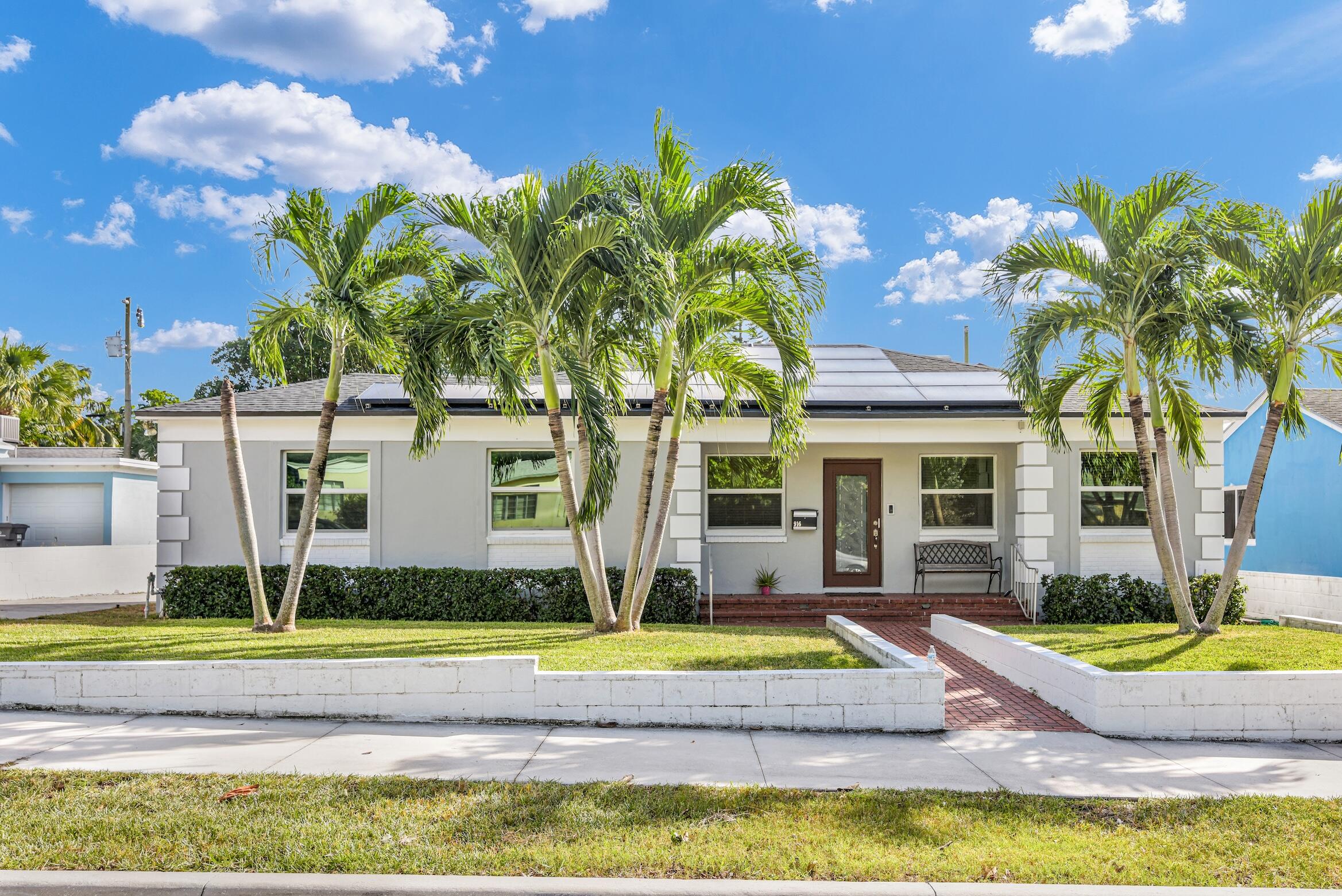 916 31st Street   , West Palm Beach, Palm Beach County, Florida - 3 Bedrooms  
2 Bathrooms - 