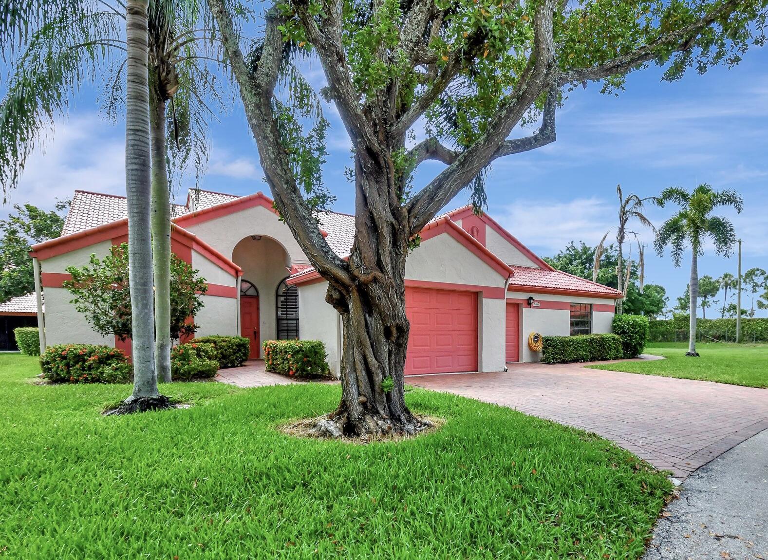7644 Lexington Club Boulevard A, Delray Beach, Palm Beach County, Florida - 3 Bedrooms  
2 Bathrooms - 