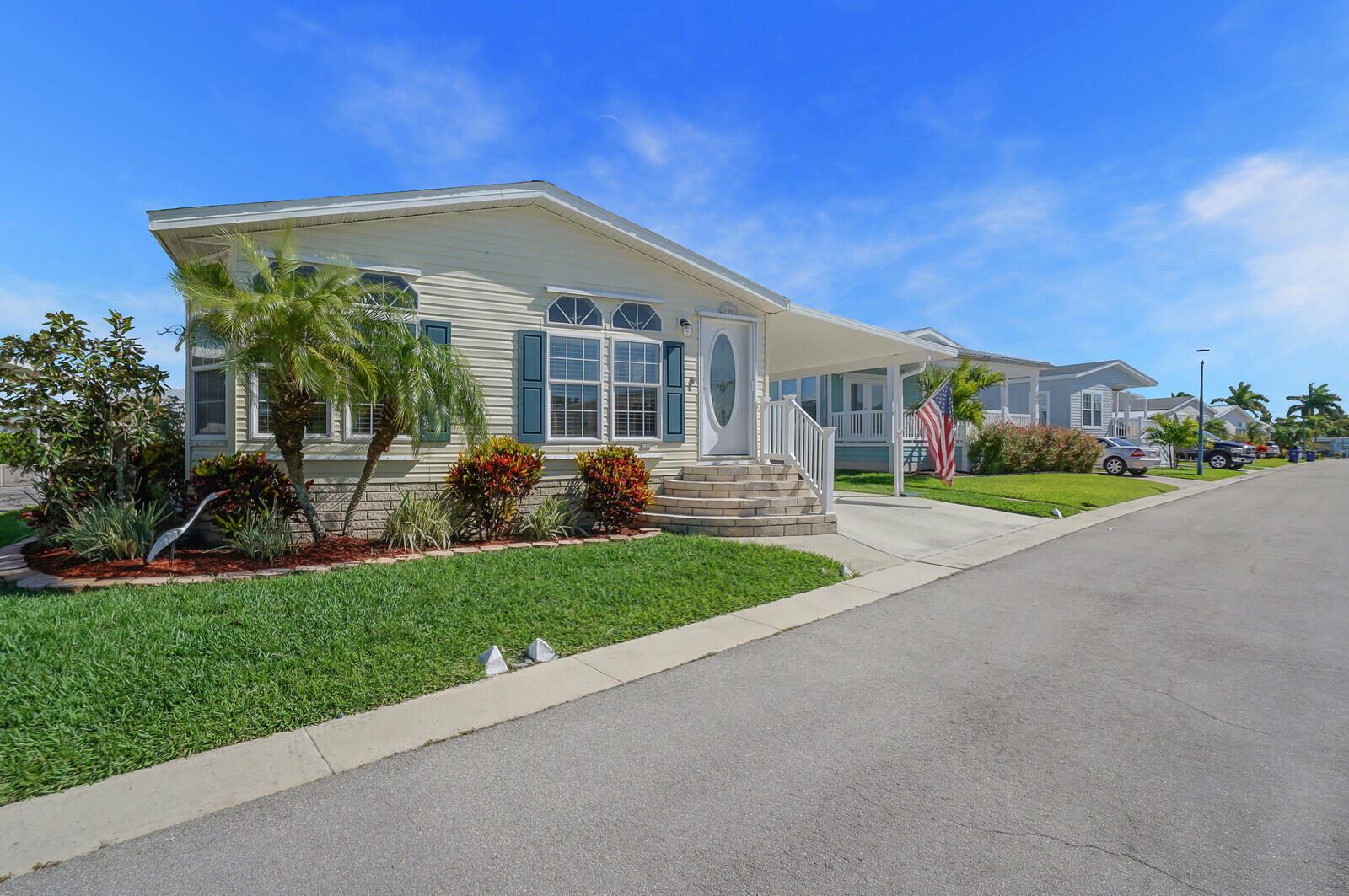400 N A1a 106, Jupiter, Palm Beach County, Florida - 3 Bedrooms  
2 Bathrooms - 
