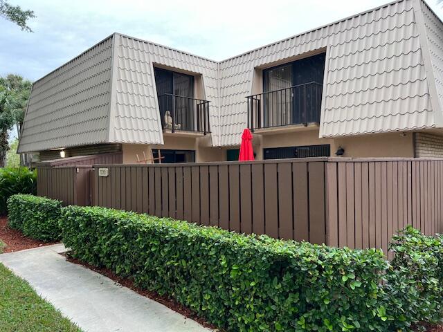 Property for Sale at 5310 53rd Way, West Palm Beach, Palm Beach County, Florida - Bedrooms: 2 
Bathrooms: 2.5  - $309,000