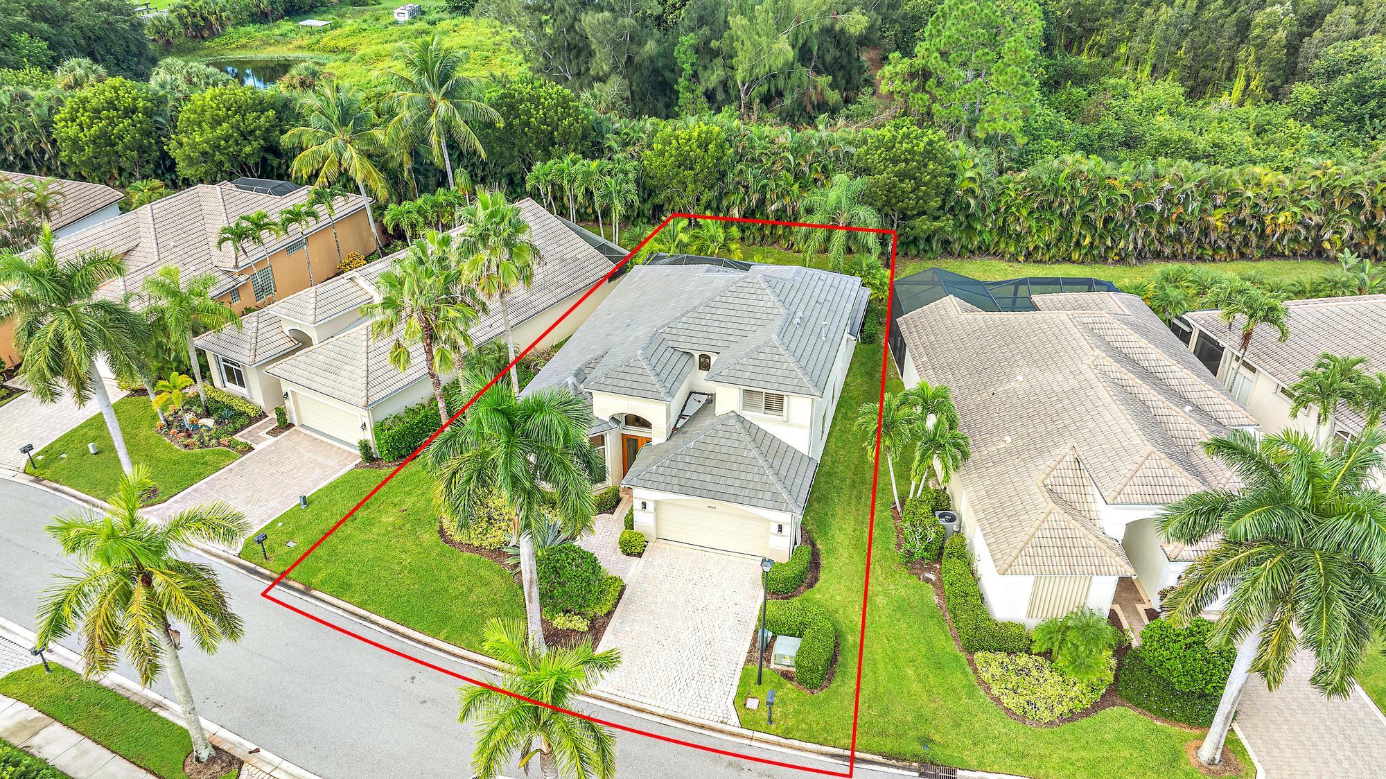 Property for Sale at 10820 Grande Boulevard, West Palm Beach, Palm Beach County, Florida - Bedrooms: 3 
Bathrooms: 2.5  - $789,500