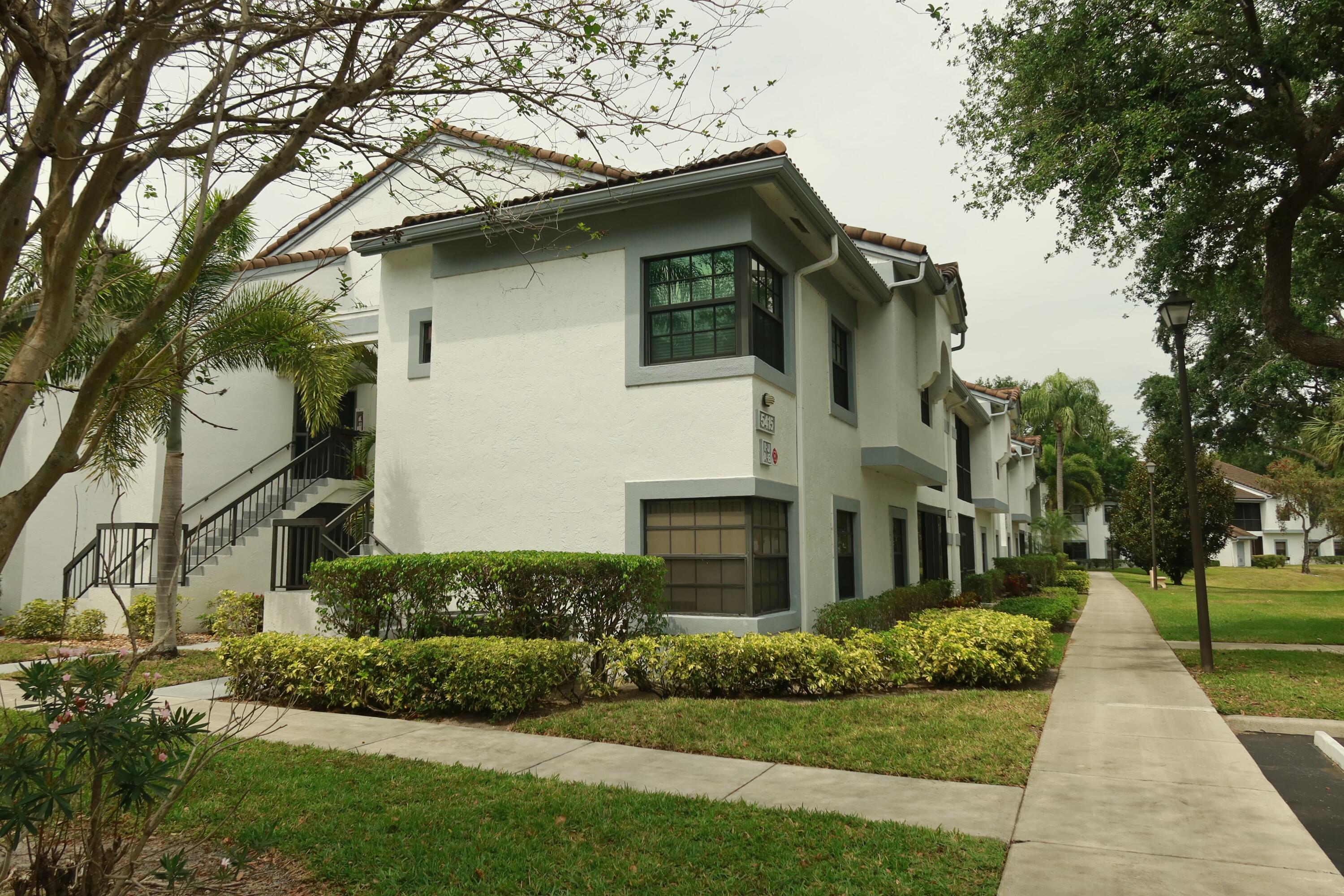 Property for Sale at 5415 Verona Drive C, Boynton Beach, Palm Beach County, Florida - Bedrooms: 2 
Bathrooms: 2  - $285,000