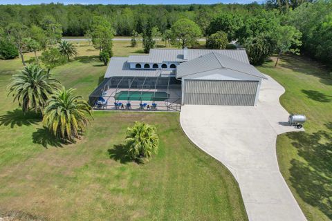 Photo of 3120 SE Downwinds Road, Jupiter, FL 33478 (MLS # RX-11081261)