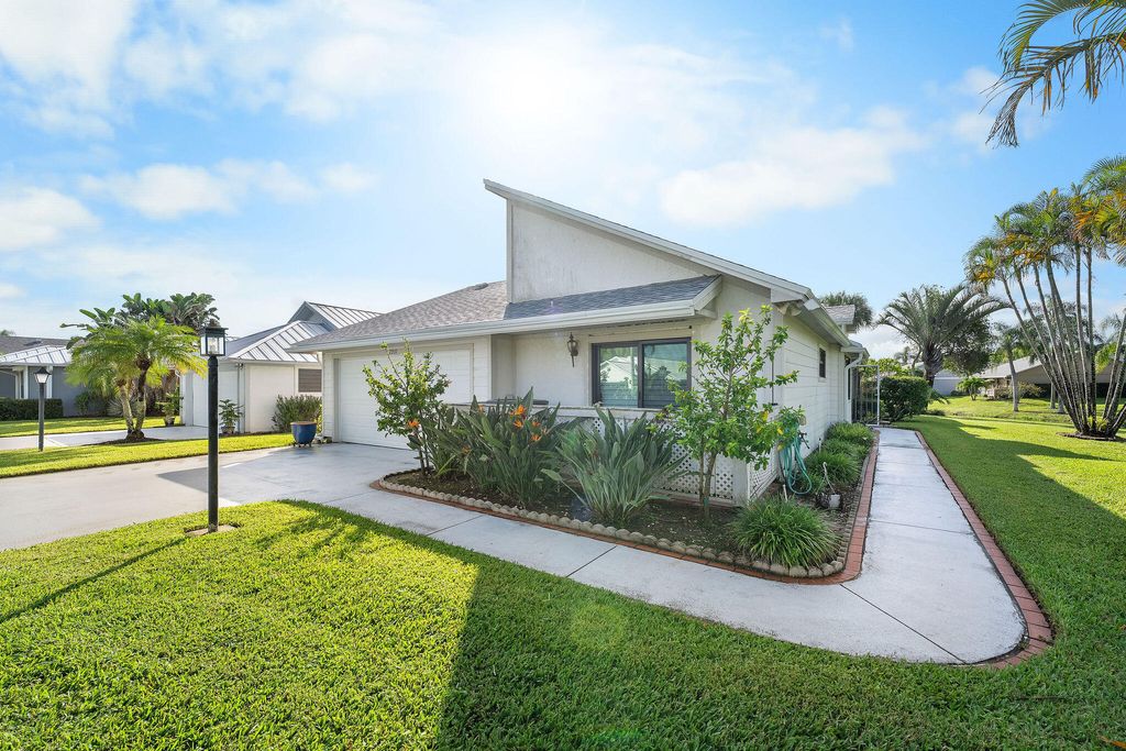 Photo of 7210 SE Quincy Terrace, Hobe Sound, FL 33455 (MLS # RX-11127091)