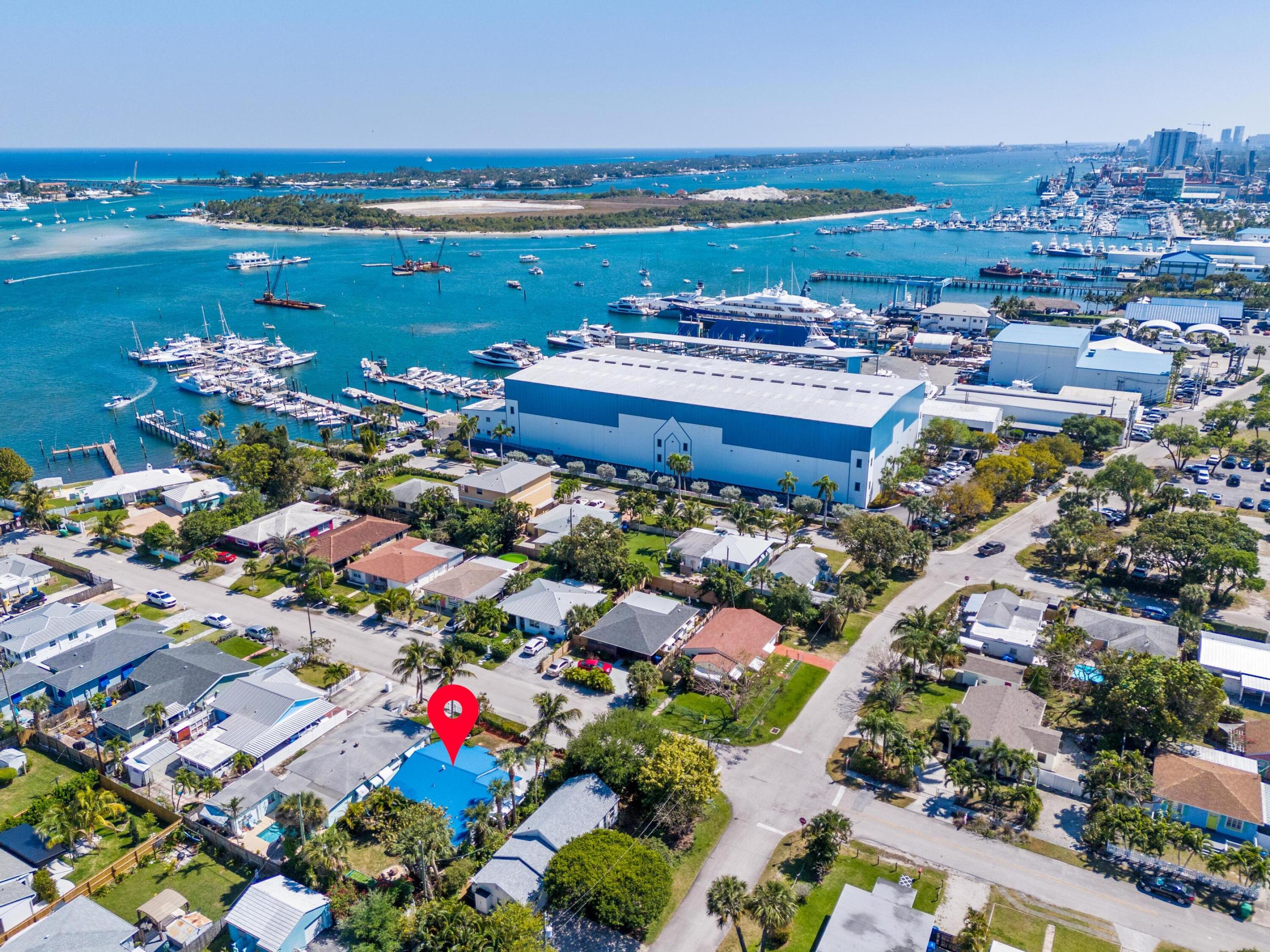 208 E 23rd Street, Riviera Beach, Palm Beach County, Florida - 2 Bedrooms  
1 Bathrooms - 