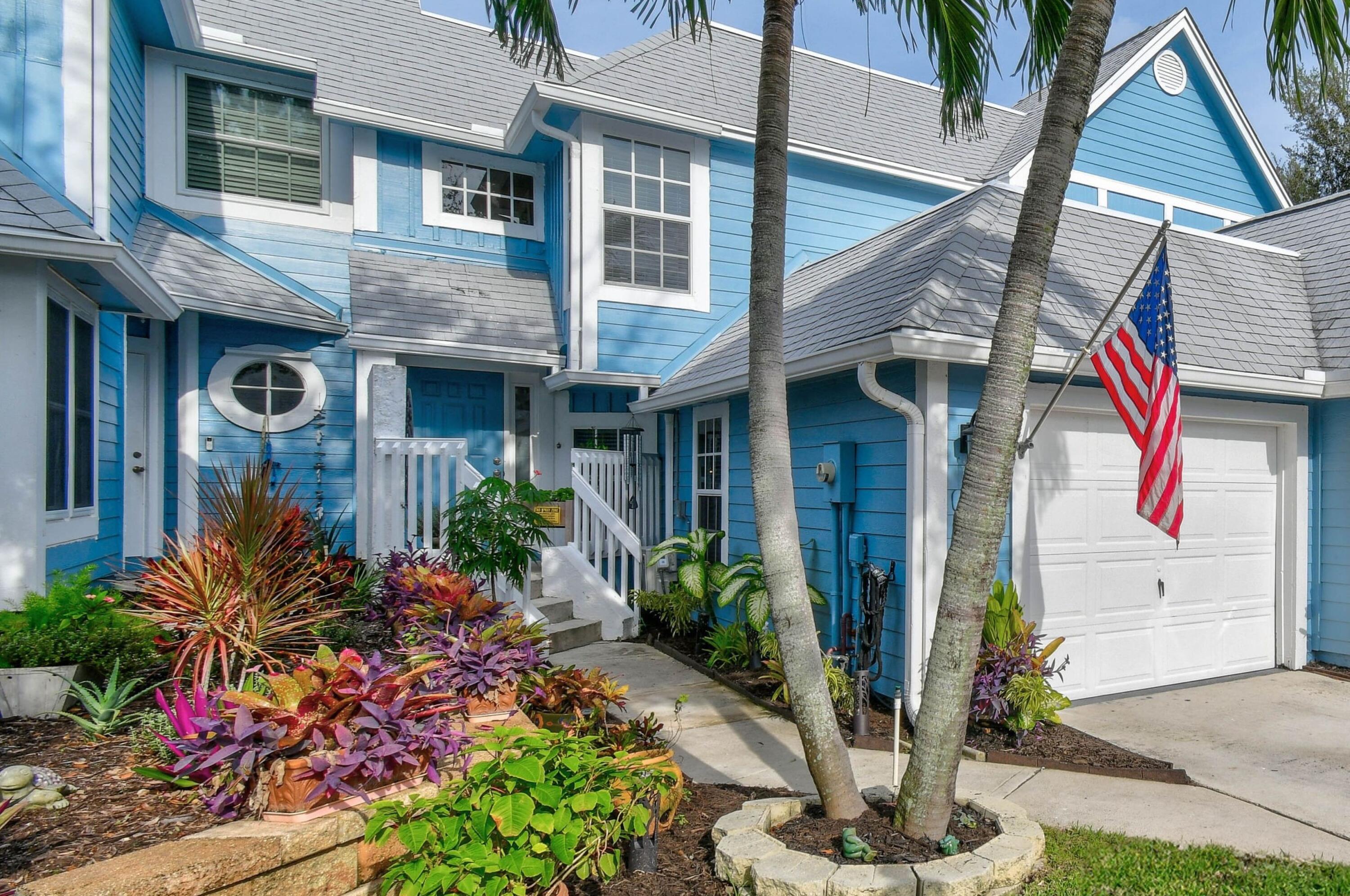 1222 Ocean Dunes Circle, Jupiter, Palm Beach County, Florida - 2 Bedrooms  
2.5 Bathrooms - 