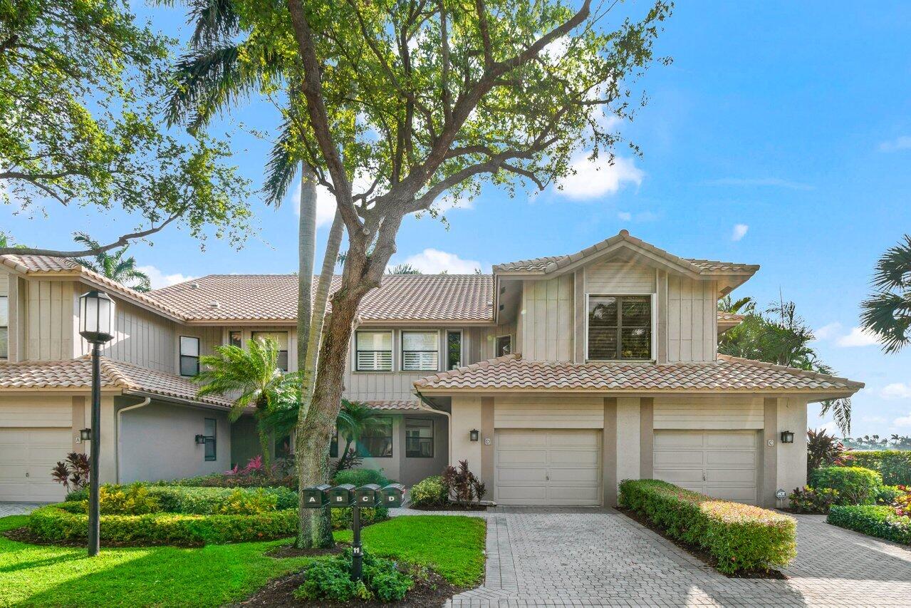 Property for Sale at 16927 Isle Of Palms Drive D, Delray Beach, Palm Beach County, Florida - Bedrooms: 3 
Bathrooms: 2.5  - $699,000