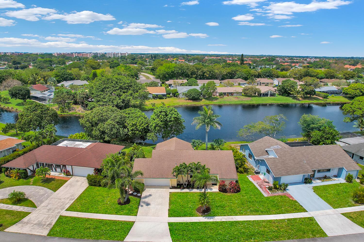 Property for Sale at 6125 Winding Brook Way, Delray Beach, Palm Beach County, Florida - Bedrooms: 2 
Bathrooms: 2  - $589,900
