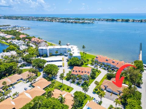 Photo of 29 S Lakeshore Drive, Hypoluxo, FL 33462 (MLS # RX-11105857)