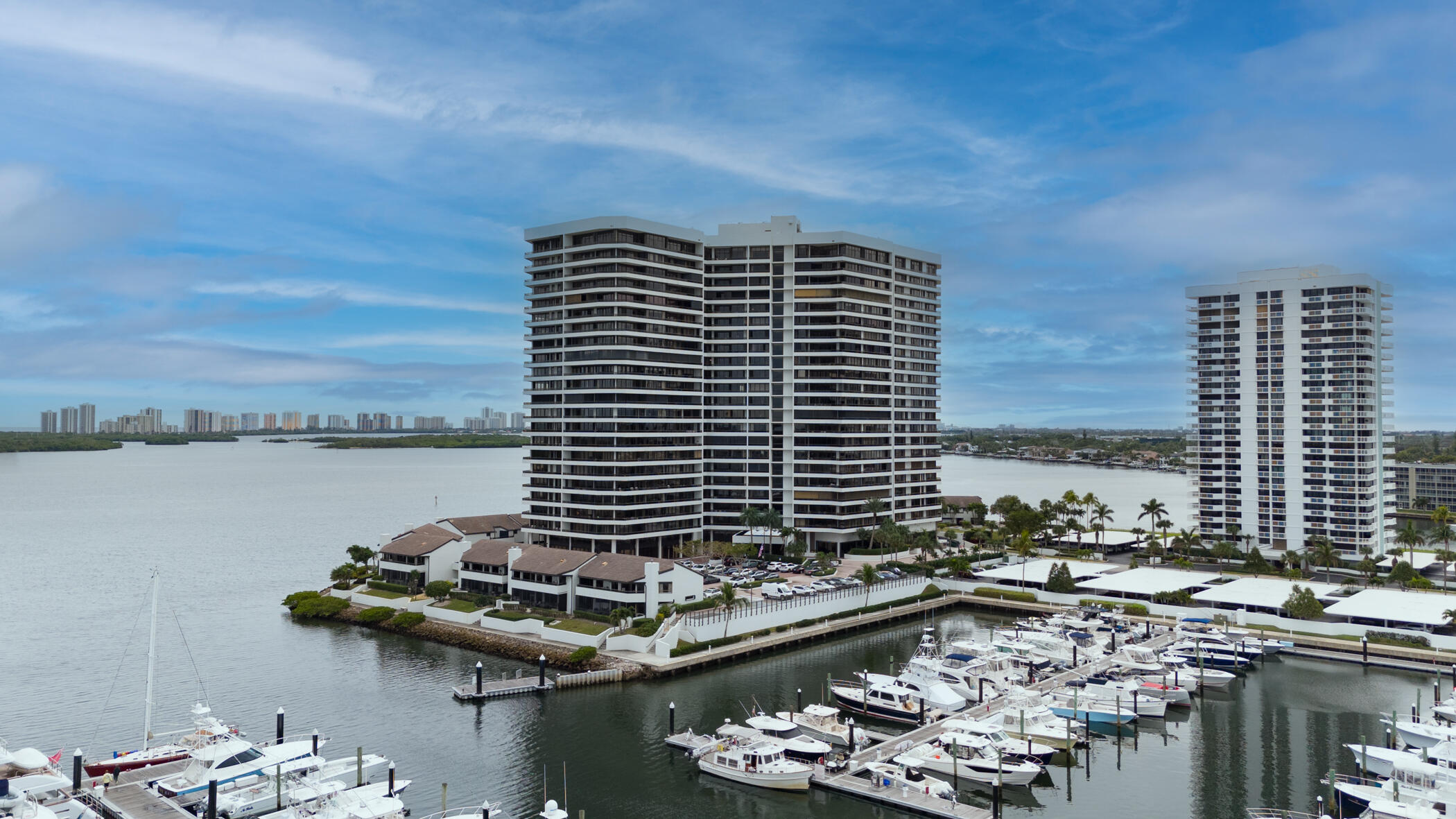 Property for Sale at 100 Lakeshore Drive 251, North Palm Beach, Miami-Dade County, Florida - Bedrooms: 3 
Bathrooms: 3.5  - $1,395,000
