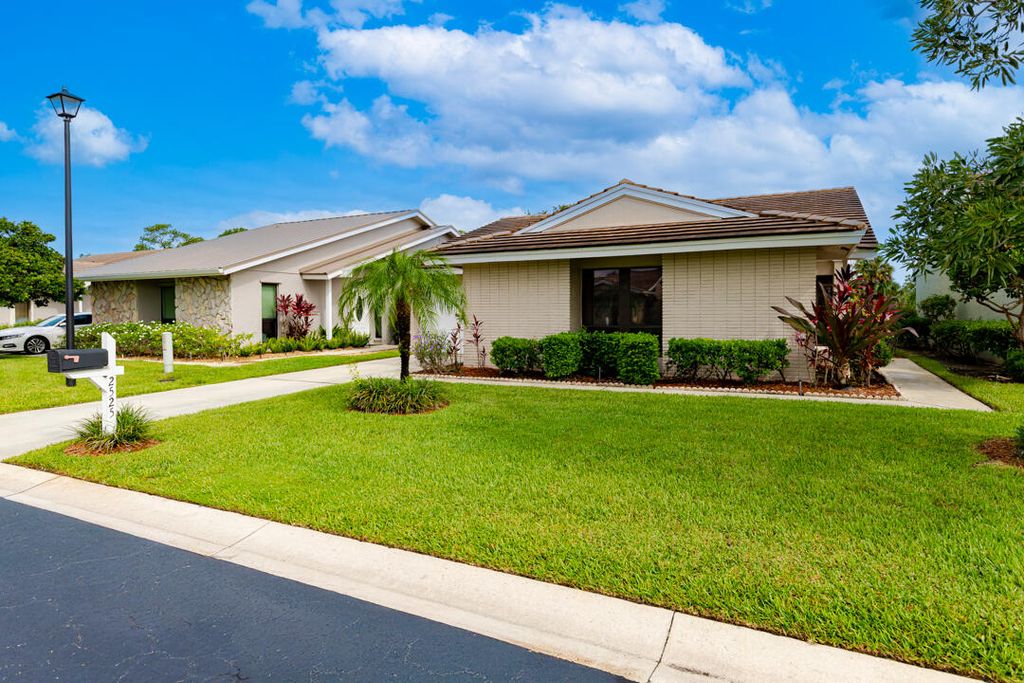 Photo of 2525 SW Egret Pond Circle, Palm City, FL 34990 (MLS # RX-11093722)