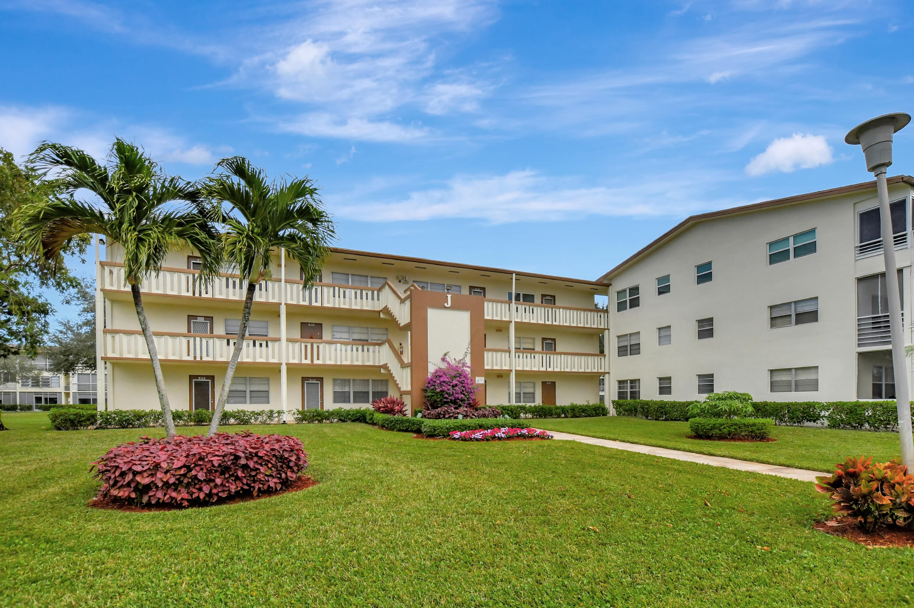 410 Mansfield J, Boca Raton, Palm Beach County, Florida - 2 Bedrooms  
1.5 Bathrooms - 