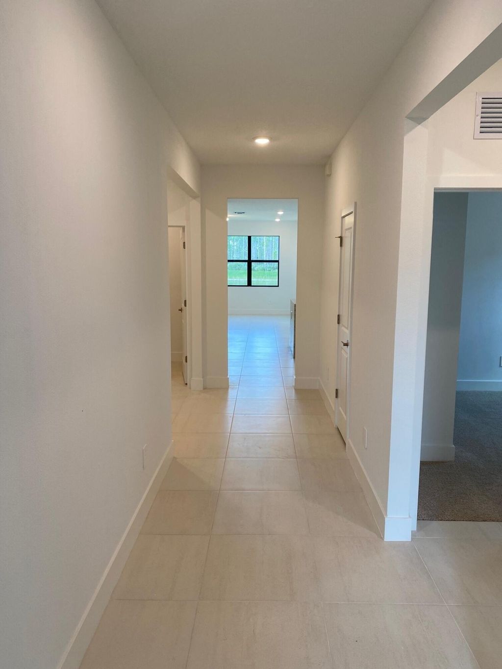 Photo of 6821 SE Park Trace Drive, Stuart, FL 34997 (MLS # RX-11060970)