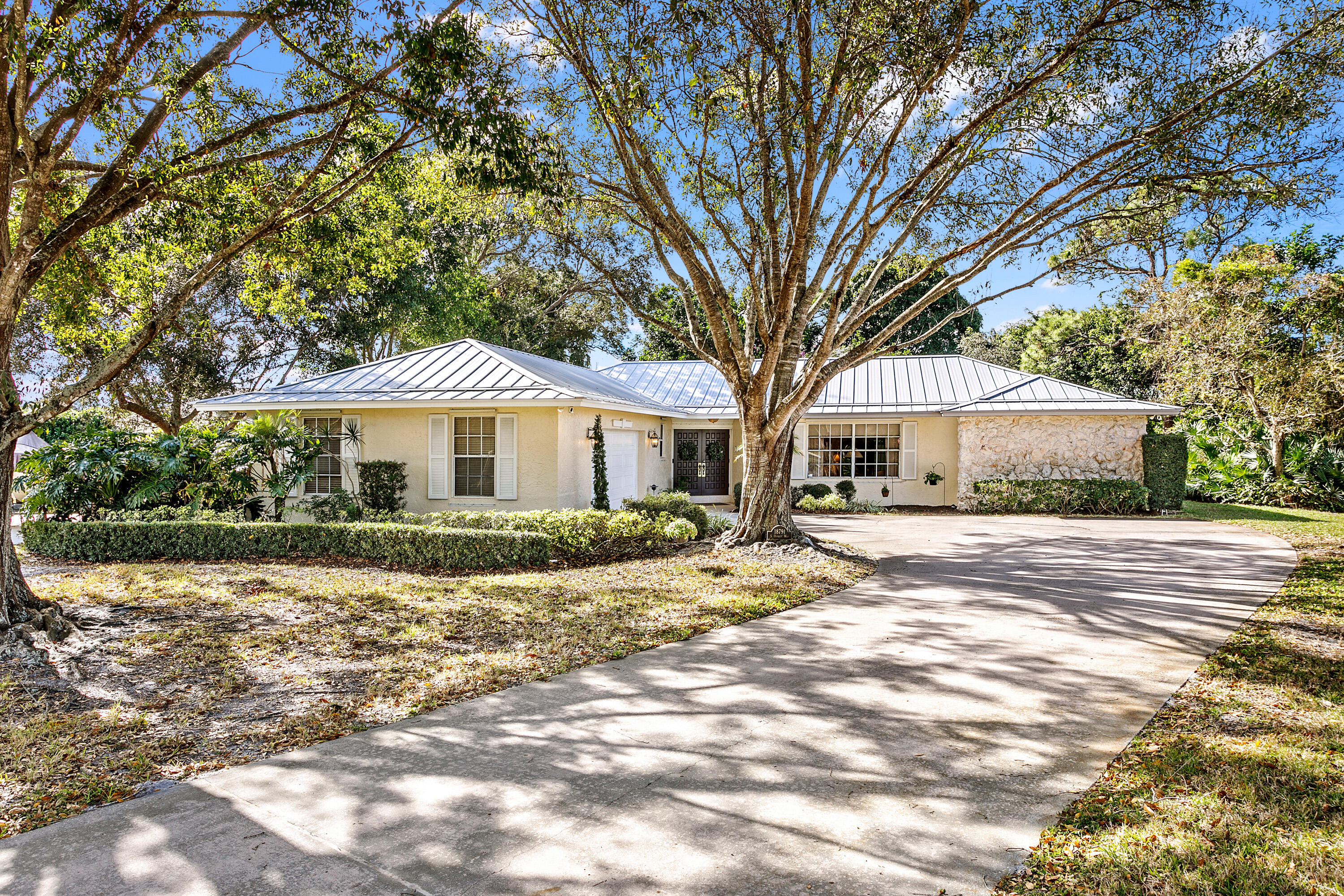 Property for Sale at 18791 S Osprey Way, Jupiter, Palm Beach County, Florida - Bedrooms: 3 
Bathrooms: 2  - $959,000