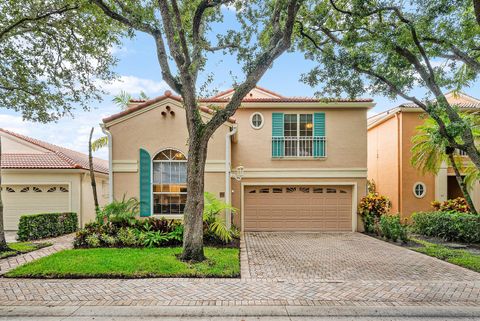 Photo of 40 Via Verona, Palm Beach Gardens, FL 33418 (MLS # RX-11126569)