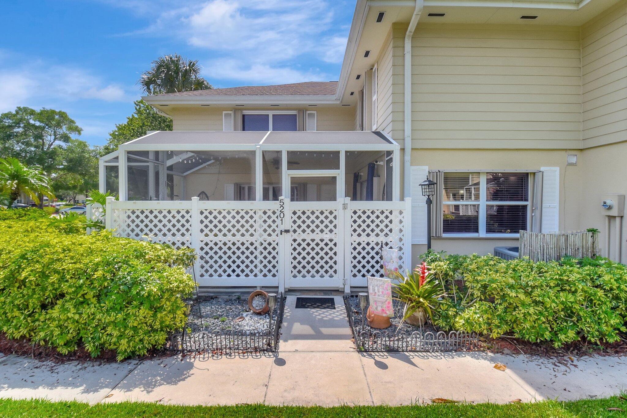 Property for Sale at 5201 Wheatley Court, Boynton Beach, Palm Beach County, Florida - Bedrooms: 2 
Bathrooms: 2.5  - $335,000