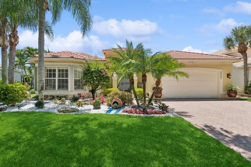 Property for Sale at 7330 Greenport Cove, Boynton Beach, Palm Beach County, Florida - Bedrooms: 3 
Bathrooms: 2.5  - $925,000