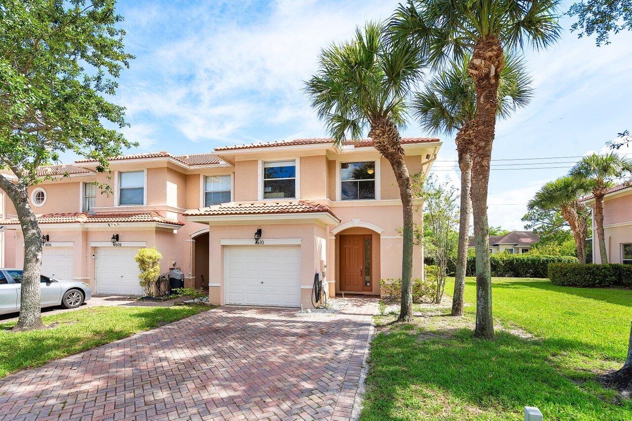 Property for Sale at 1610 Seminole Palms Drive, Greenacres, Palm Beach County, Florida - Bedrooms: 3 
Bathrooms: 2.5  - $399,000