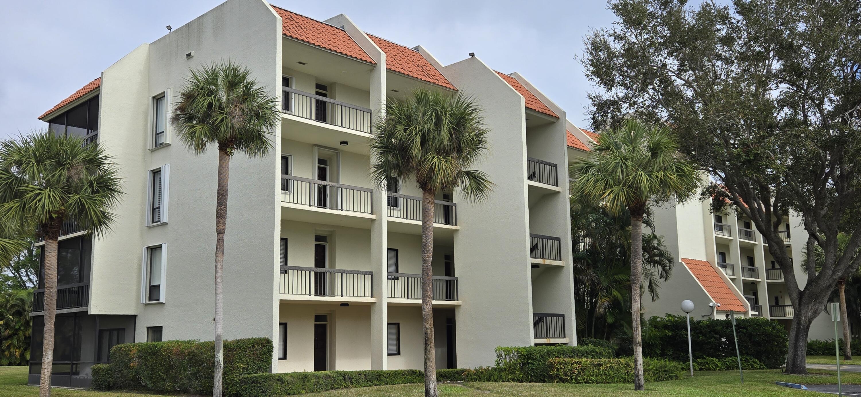 2500 Presidential Way 306, West Palm Beach, Palm Beach County, Florida - 2 Bedrooms  
2 Bathrooms - 