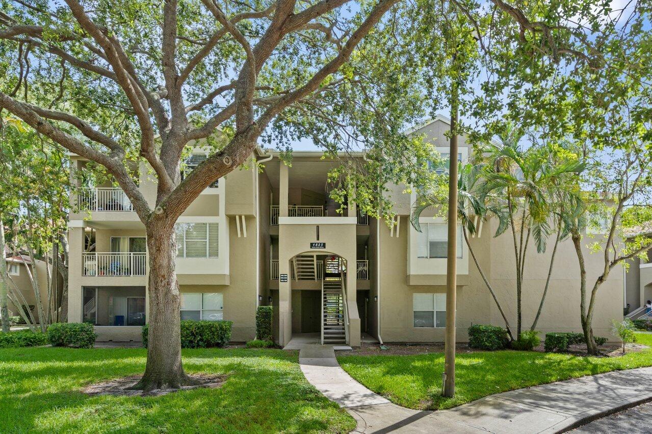 1825 Palm Cove Boulevard 7-307, Delray Beach, Palm Beach County, Florida - 3 Bedrooms  
2 Bathrooms - 