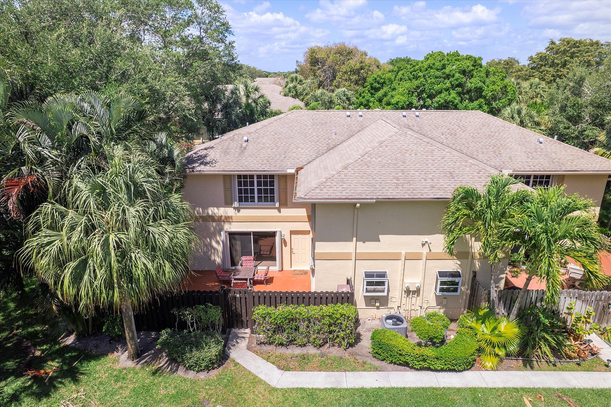 Property for Sale at 2932 Sw 22nd Circle 13A, Delray Beach, Palm Beach County, Florida - Bedrooms: 2 
Bathrooms: 2.5  - $359,000