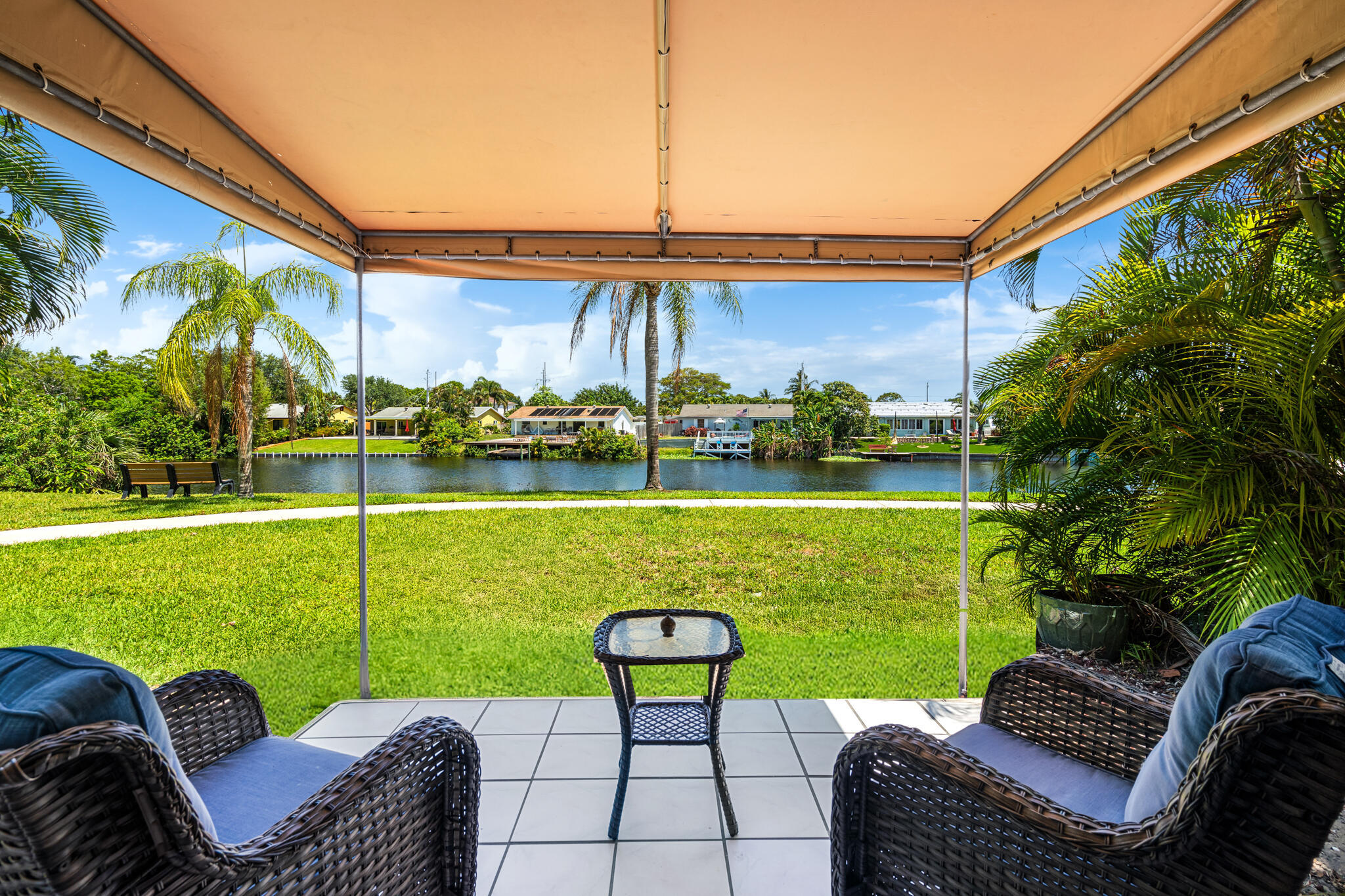 Property for Sale at 475 Canal Point 1140, Delray Beach, Palm Beach County, Florida - Bedrooms: 2 
Bathrooms: 2.5  - $329,999