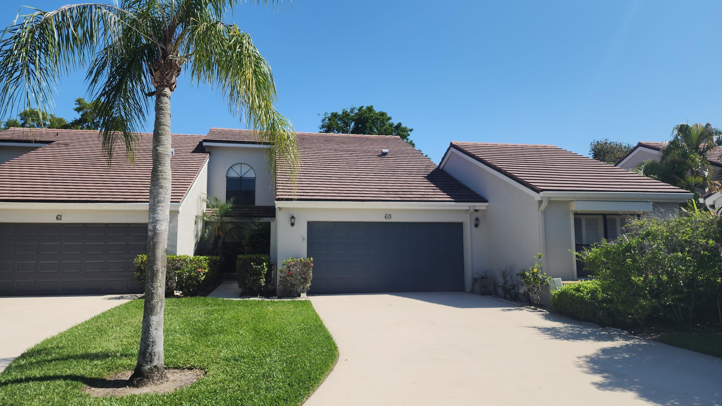 Property for Sale at 60 Edinburgh Drive, Palm Beach Gardens, Palm Beach County, Florida - Bedrooms: 3 
Bathrooms: 2.5  - $570,000