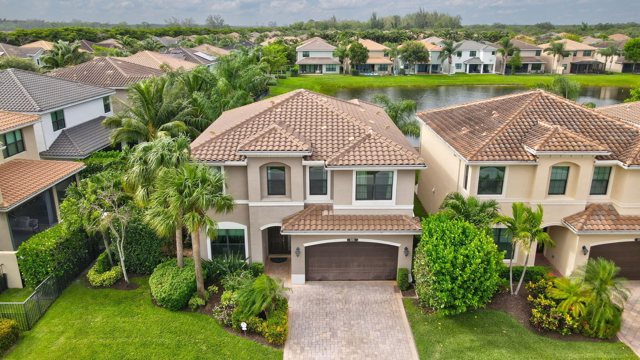 Property for Sale at 8101 Ironstone Drive, Delray Beach, Palm Beach County, Florida - Bedrooms: 5 
Bathrooms: 4  - $998,000