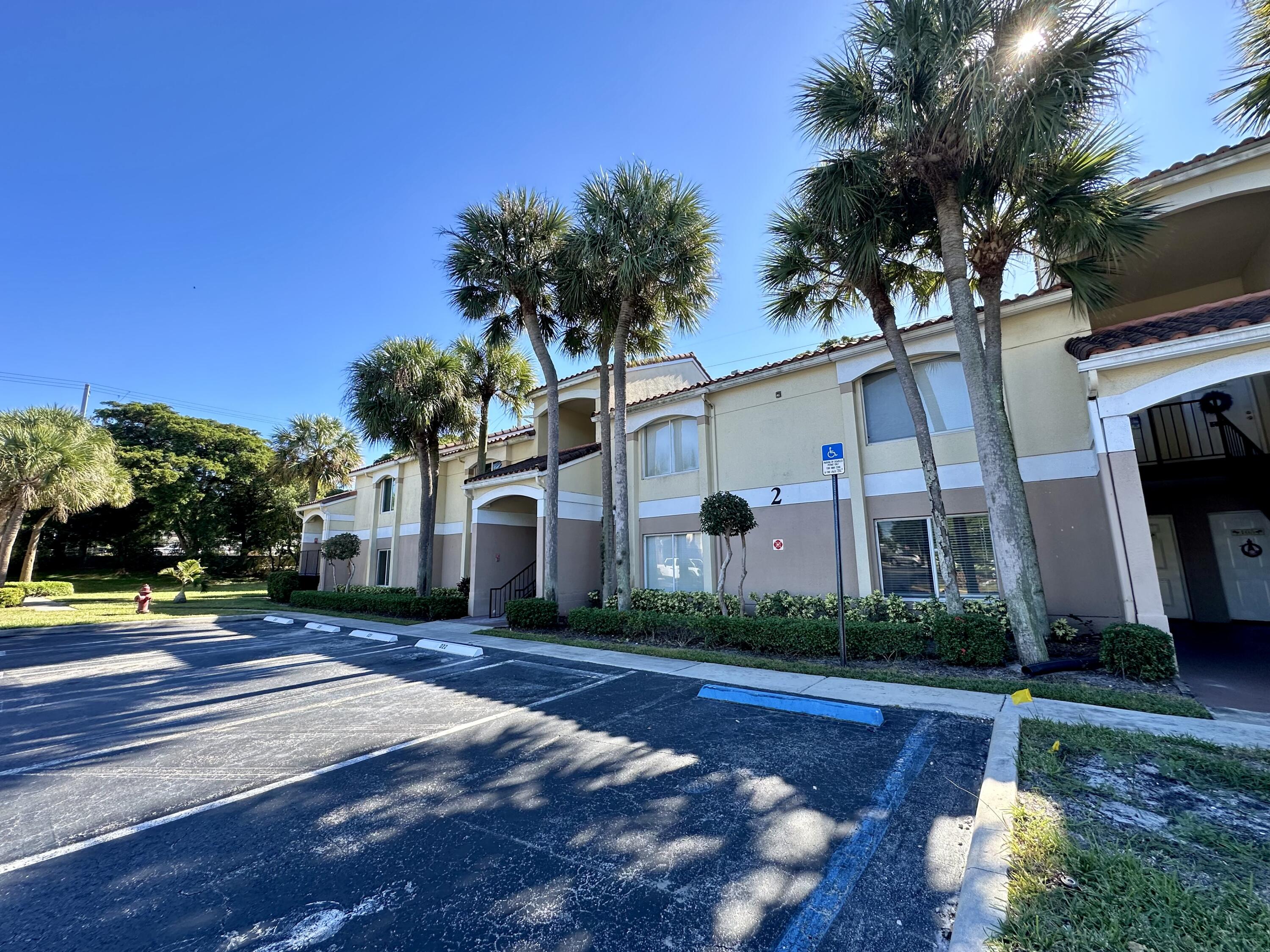 815 W Boynton Beach Boulevard 2-203, Boynton Beach, Palm Beach County, Florida - 1 Bedrooms  
1 Bathrooms - 