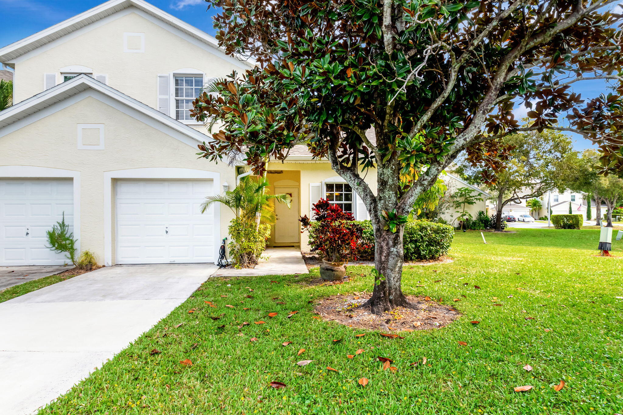 228 Foxtail Drive H, Greenacres, Palm Beach County, Florida - 3 Bedrooms  
2.5 Bathrooms - 