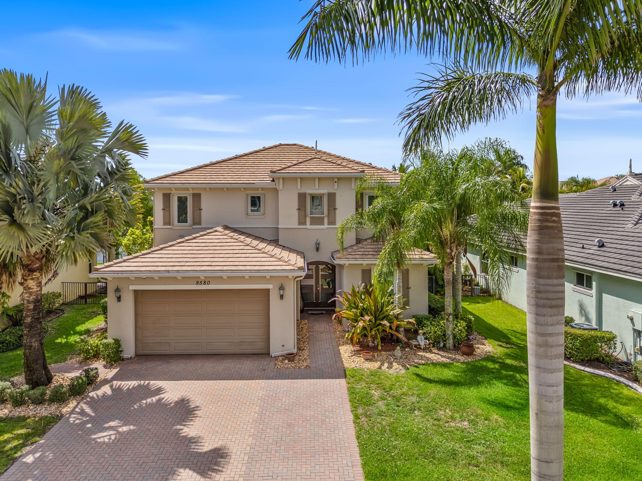 Property for Sale at 9580 Phipps Lane, Wellington, Palm Beach County, Florida - Bedrooms: 4 
Bathrooms: 3.5  - $824,900