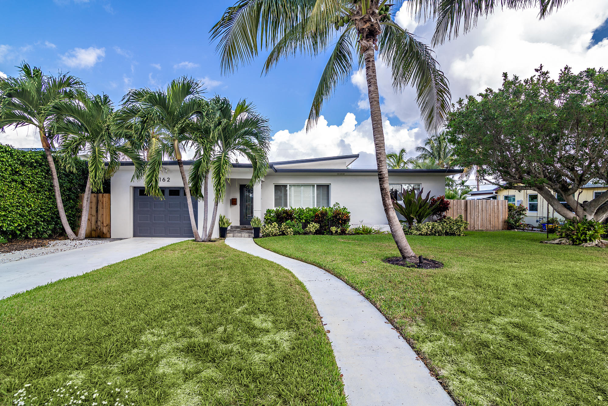 Photo 1 of 162 Vassar Drive, Lake Worth, Florida, $415,000, Web #: 10480399