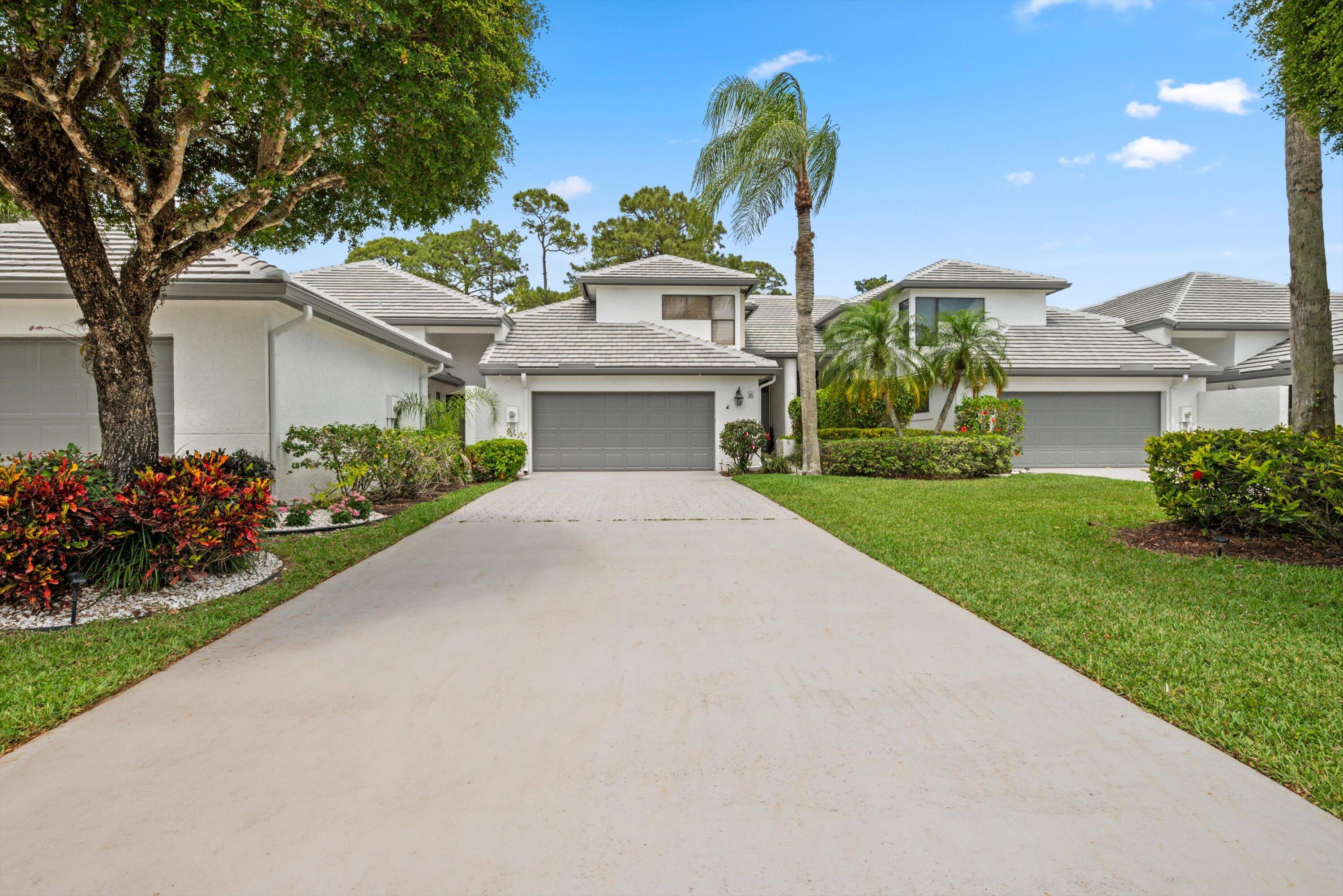 Property for Sale at 1121 Sand Drift Way B, West Palm Beach, Palm Beach County, Florida - Bedrooms: 3 
Bathrooms: 2.5  - $595,000