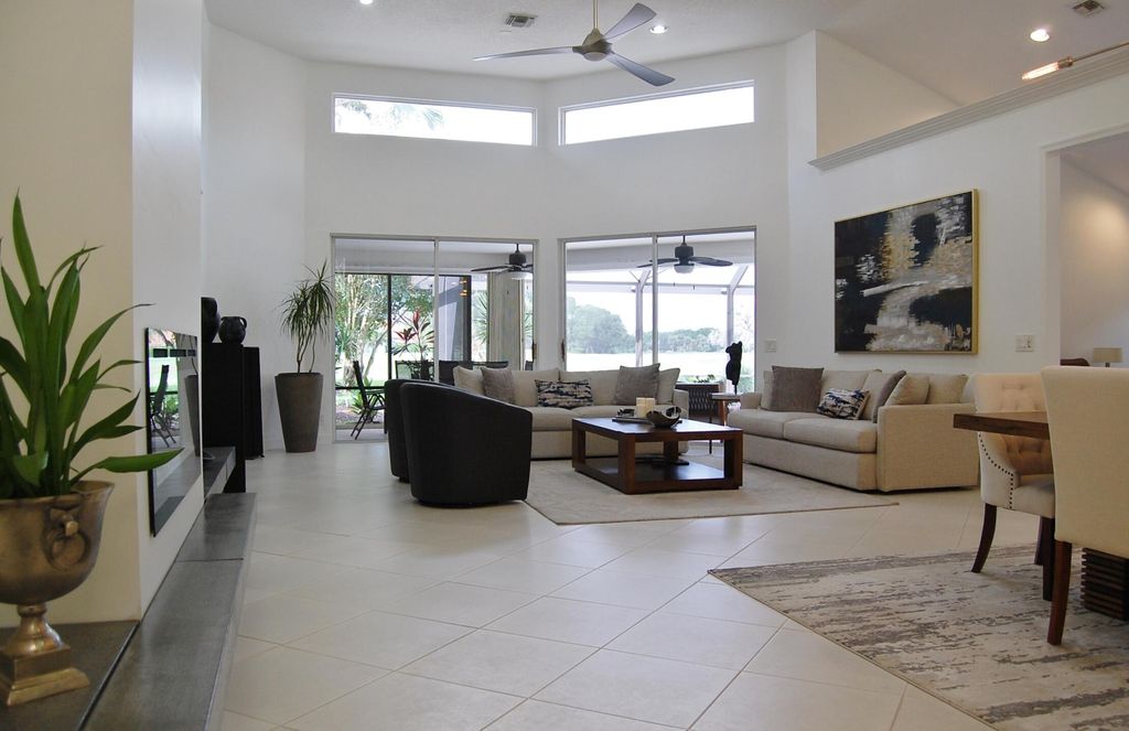 Photo of 101 Golfview Court, Palm Beach Gardens, FL 33418 (MLS # RX-10844089)