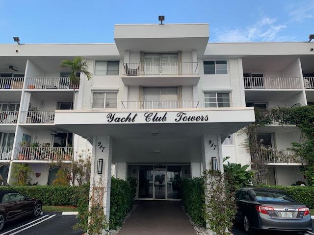 Property for Sale at 917 N Flagler Drive 212, West Palm Beach, Palm Beach County, Florida - Bedrooms: 2 
Bathrooms: 2  - $800,000