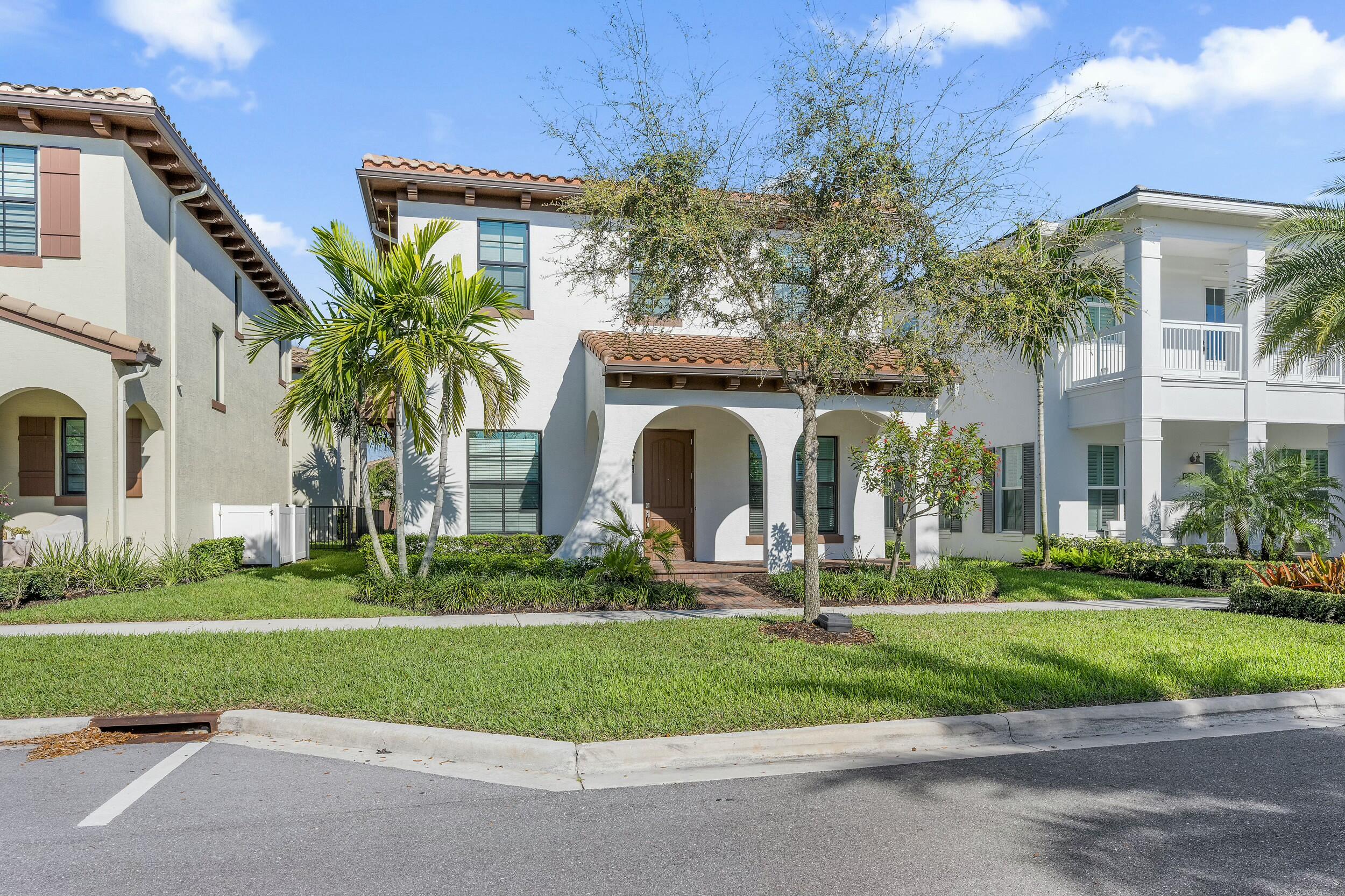 13604 Dumont Road, Palm Beach Gardens, Palm Beach County, Florida - 3 Bedrooms  
3.5 Bathrooms - 