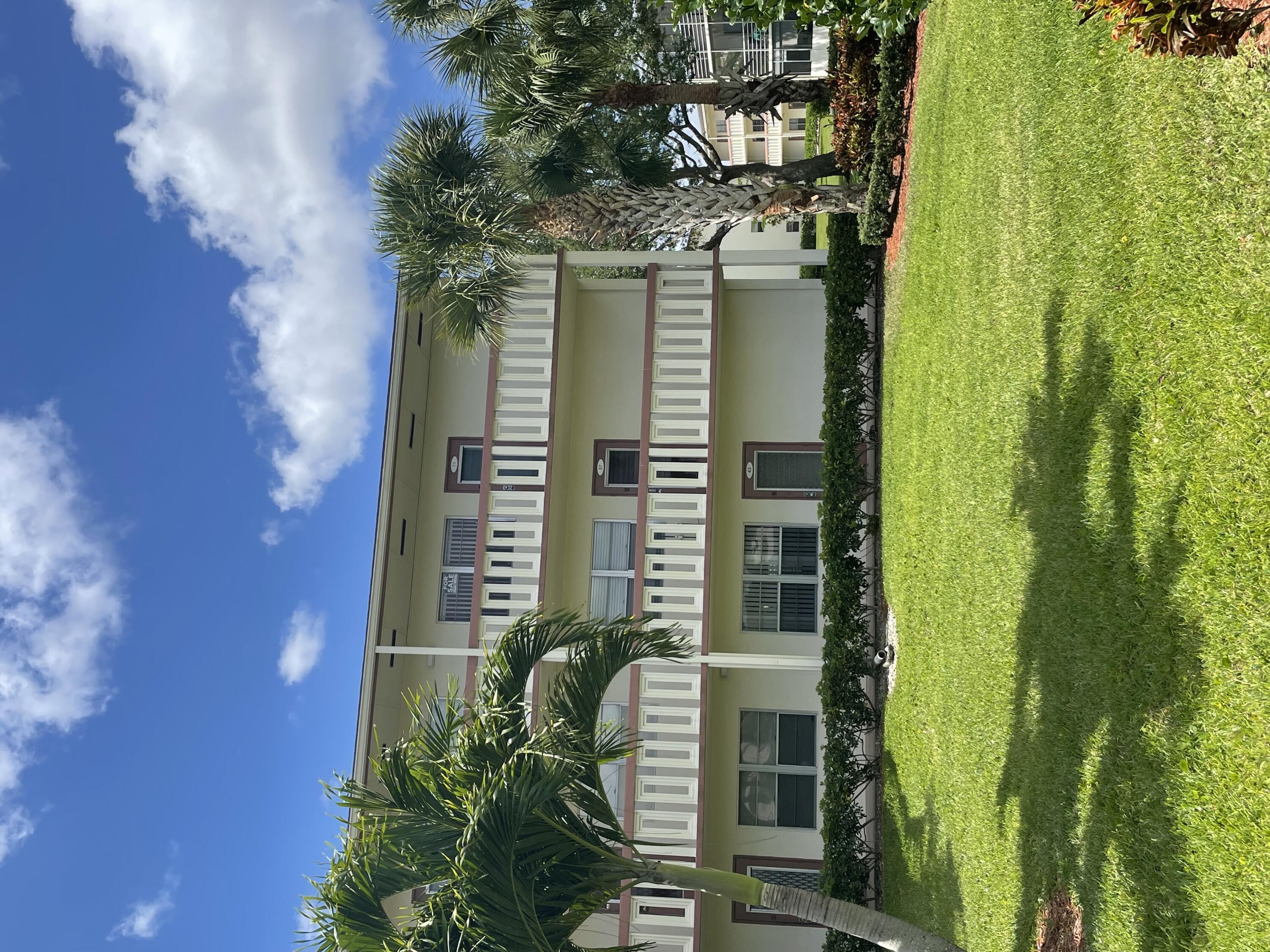 Property for Sale at 71 Preston B, Boca Raton, Palm Beach County, Florida - Bedrooms: 2 
Bathrooms: 1.5  - $130,000