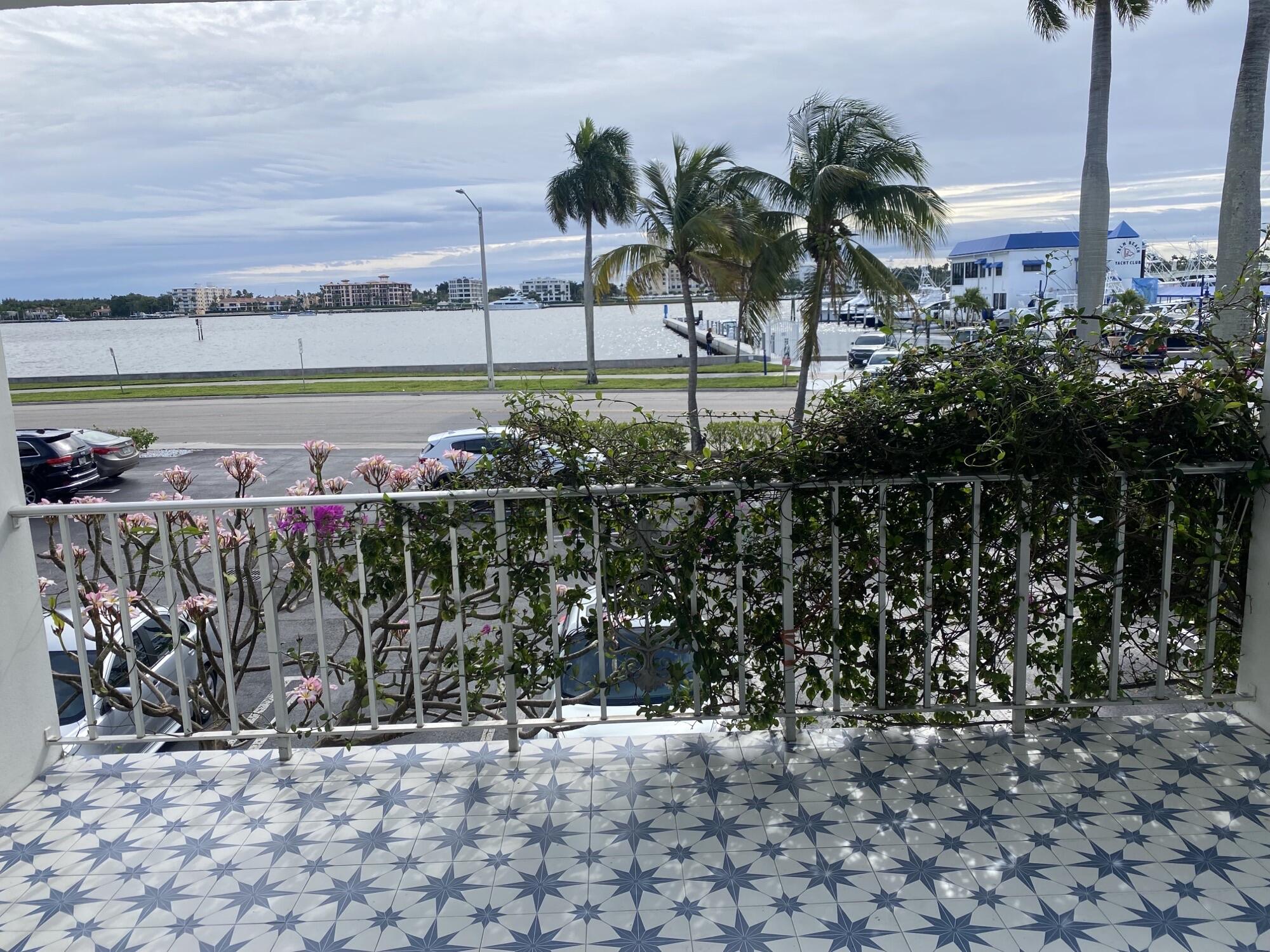 Photo 1 of 917 N Flagler 212, West Palm Beach, Florida, $5,000, Web #: 10789066