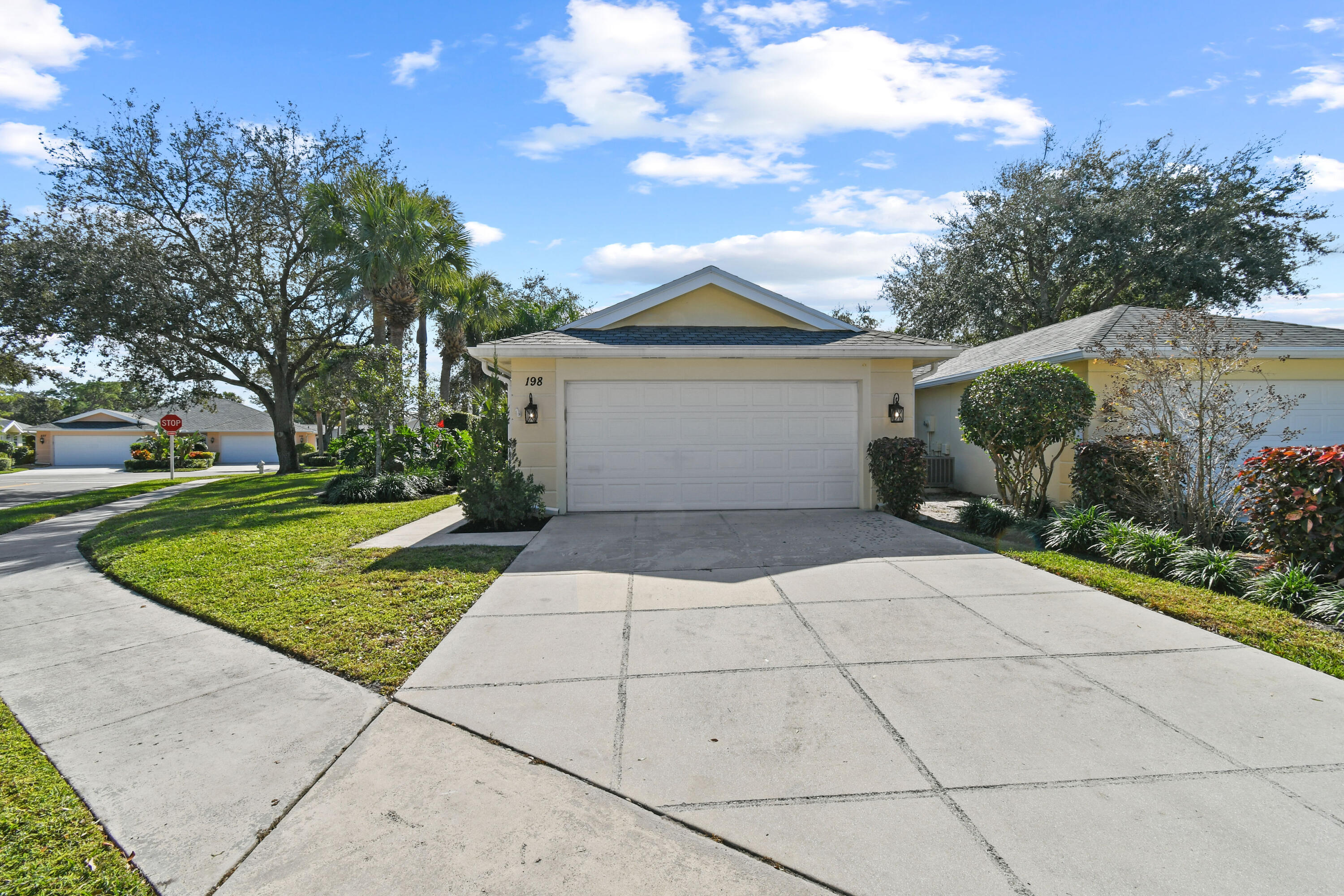 198 Brier Circle, Jupiter, Palm Beach County, Florida - 2 Bedrooms  
2 Bathrooms - 