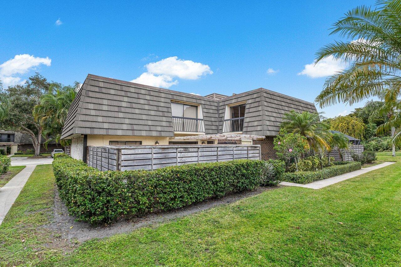 Property for Sale at 1303 13th Terrace, Palm Beach Gardens, Palm Beach County, Florida - Bedrooms: 3 
Bathrooms: 2.5  - $465,000