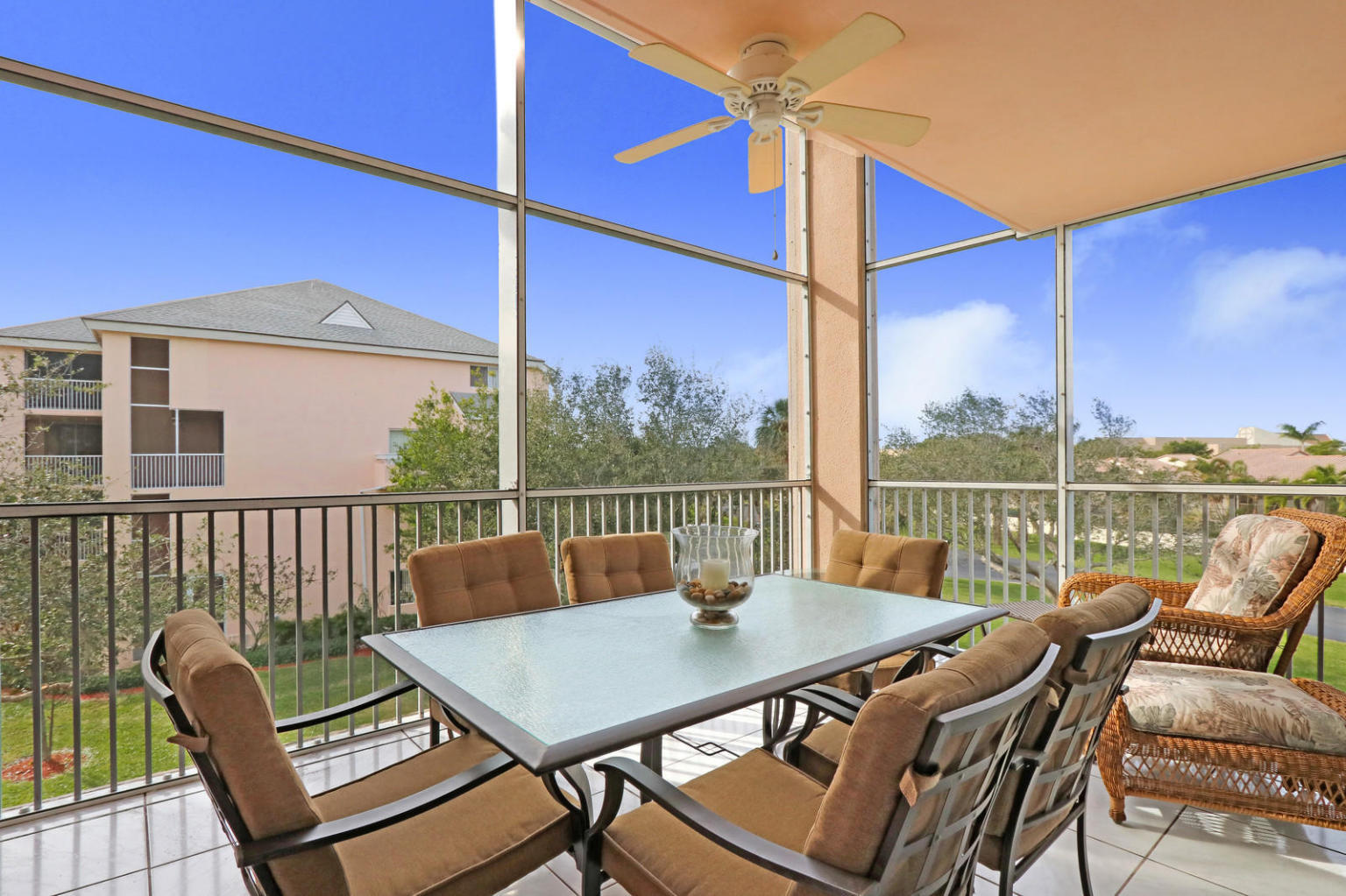 353 S Us Highway 1 B310, Jupiter, Palm Beach County, Florida - 2 Bedrooms  
2.5 Bathrooms - 