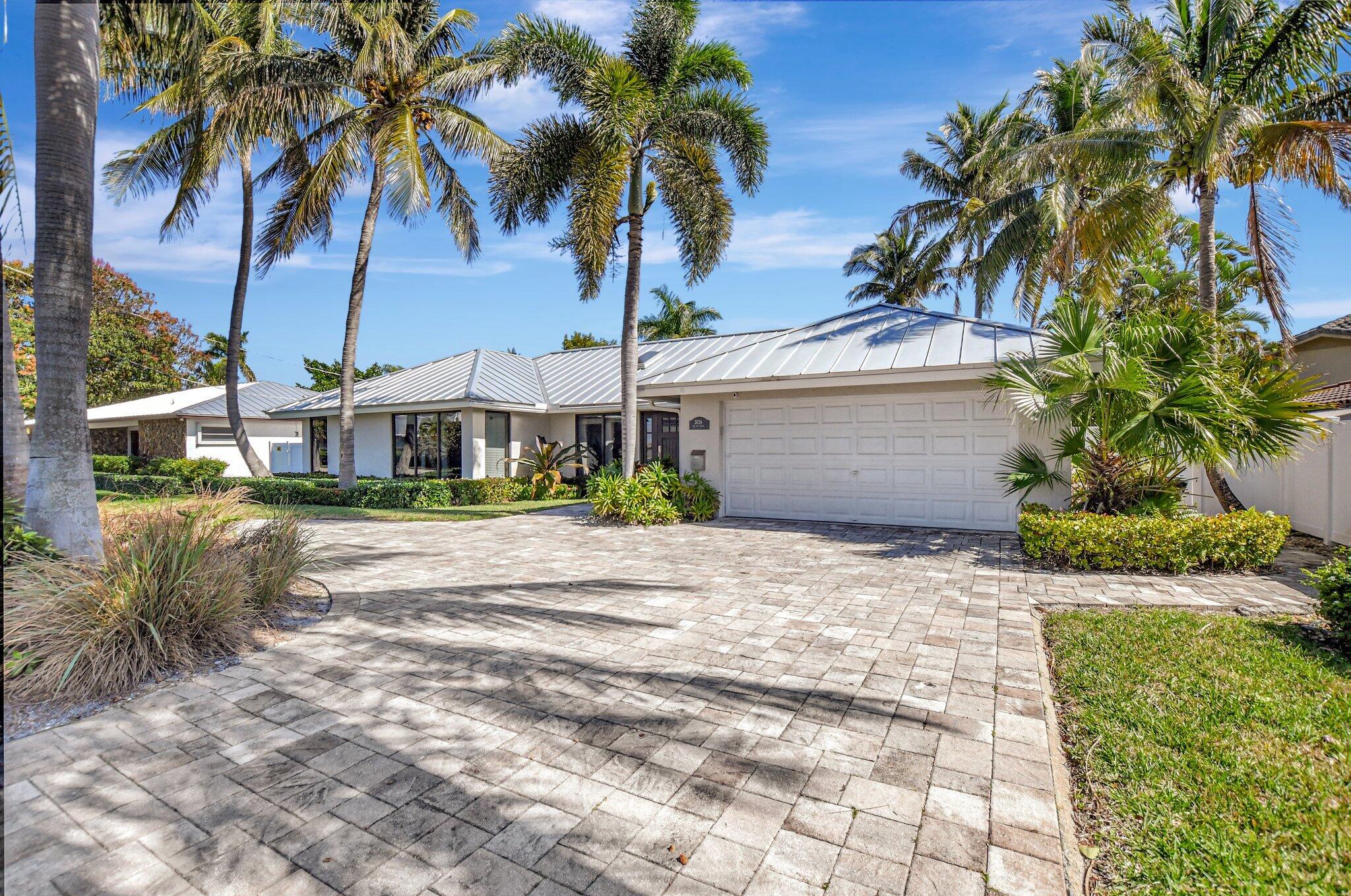 3026 Ne 6th Drive, Boca Raton, Palm Beach County, Florida - 4 Bedrooms  
2 Bathrooms - 