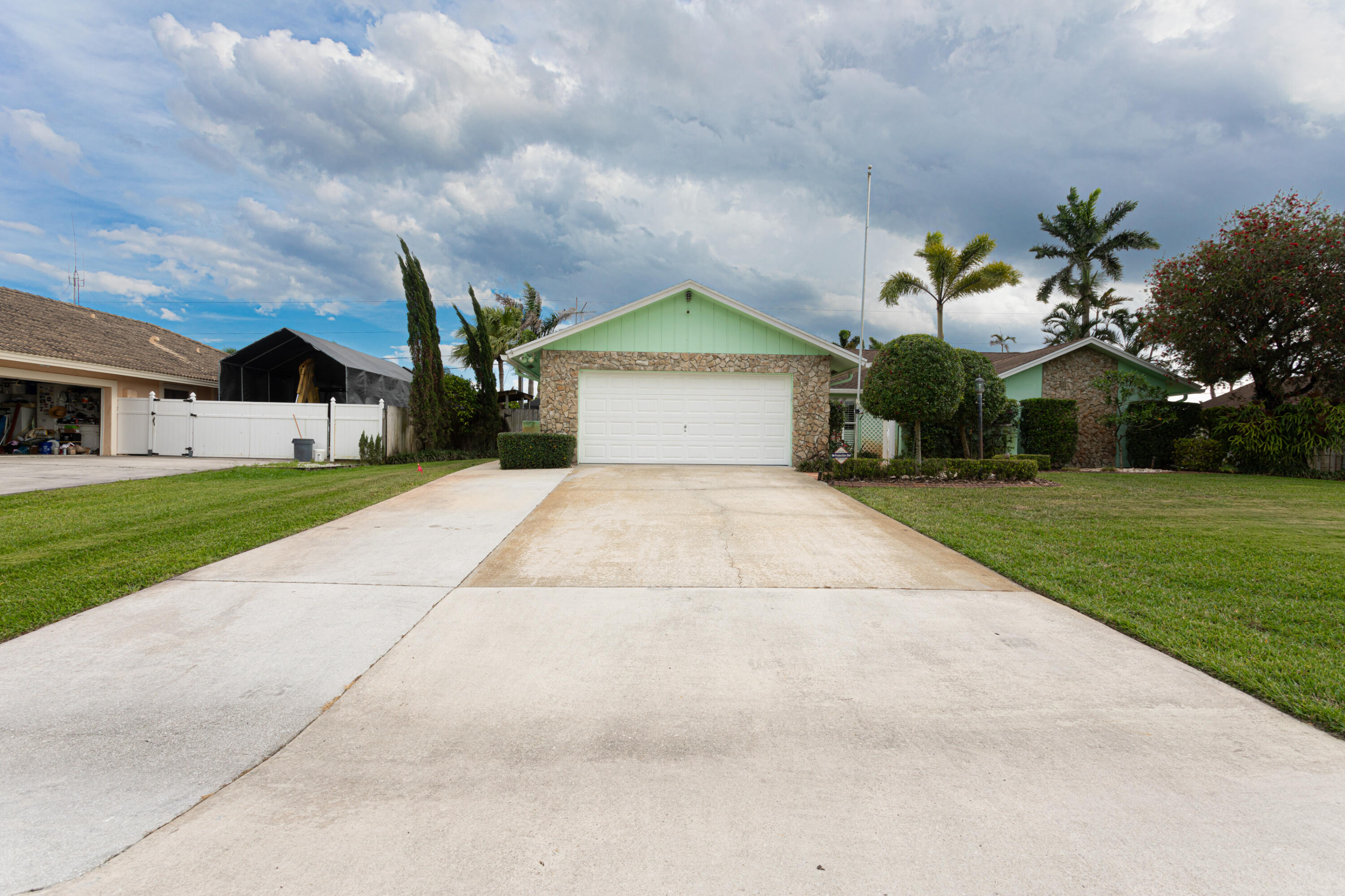 Property for Sale at 79 W Cypress Road, Lake Worth, Palm Beach County, Florida - Bedrooms: 3 
Bathrooms: 2  - $595,000