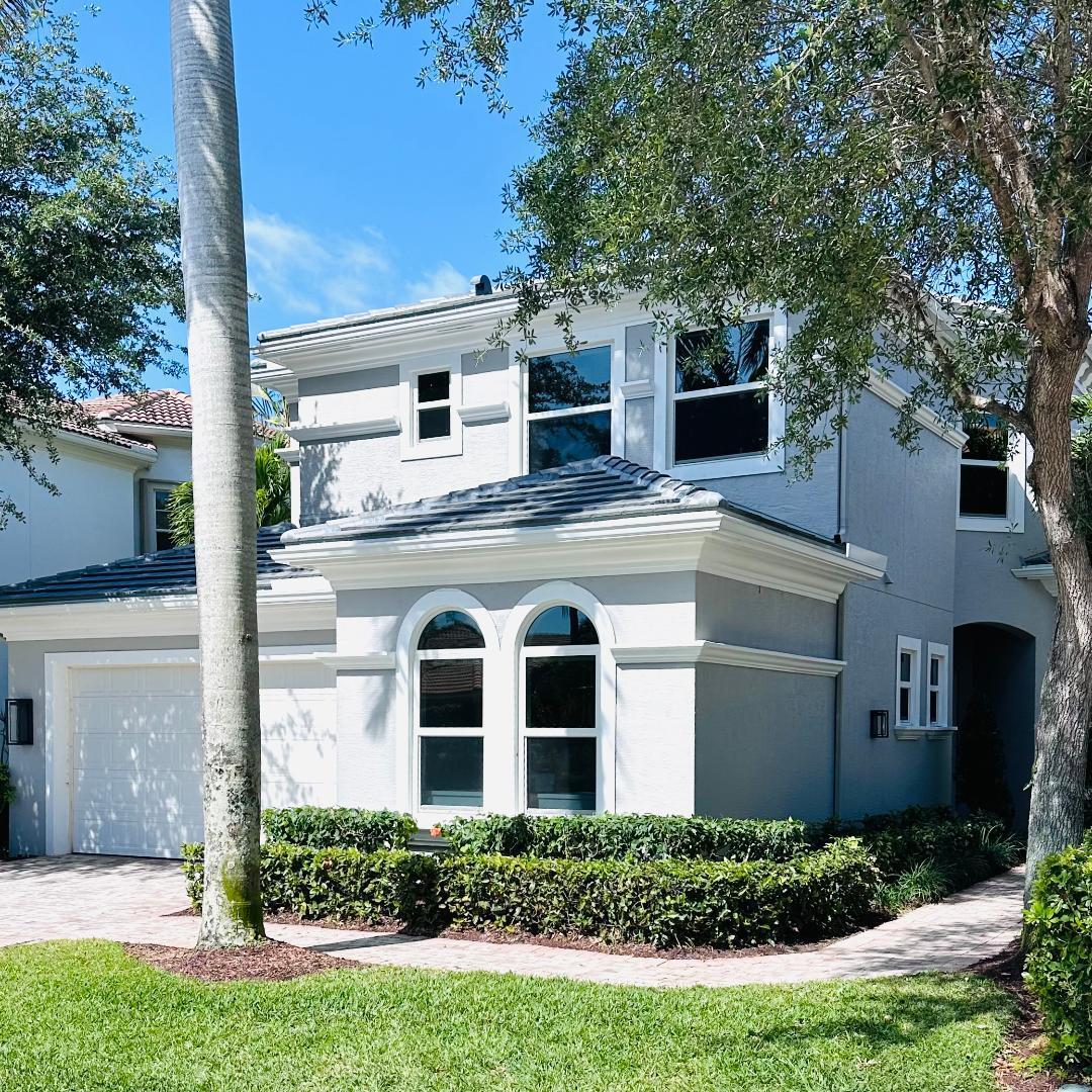 221 Andalusia Drive, Palm Beach Gardens, Palm Beach County, Florida - 4 Bedrooms  
3 Bathrooms - 